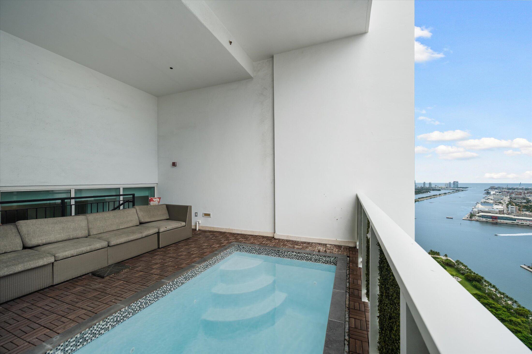 1040 Biscayne #4202, Miami FL 33132