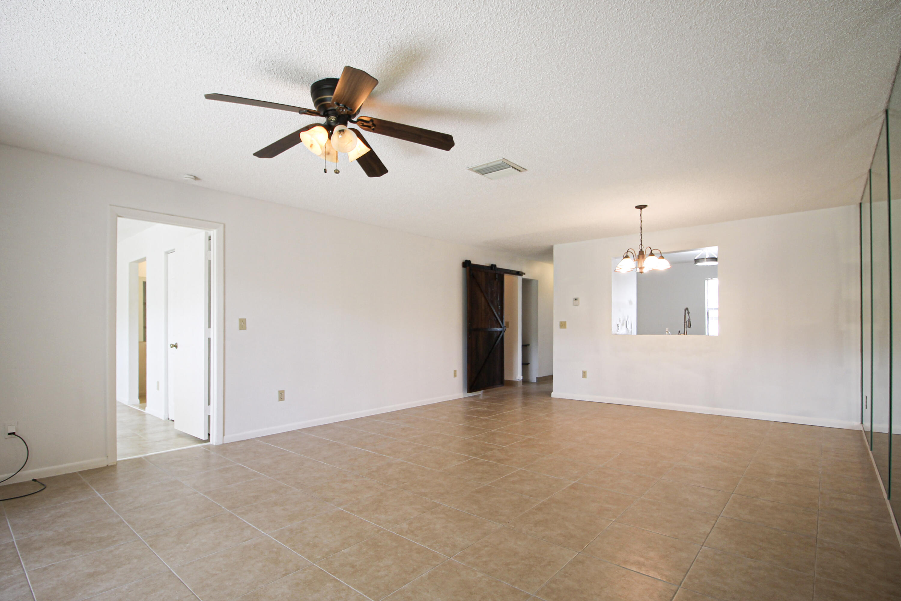 105 Lakeview, Royal Palm Beach FL 33411