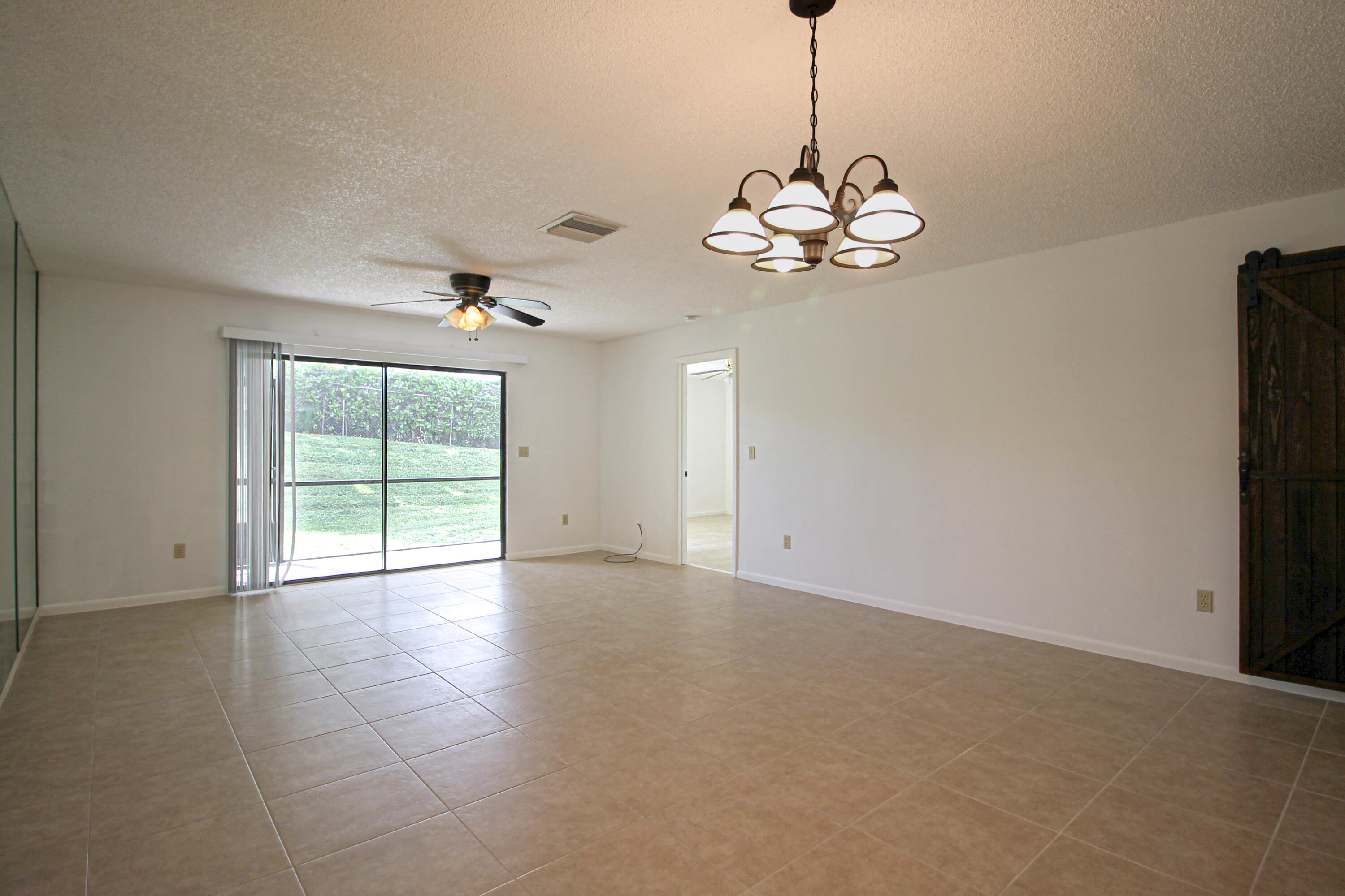 105 Lakeview, Royal Palm Beach FL 33411