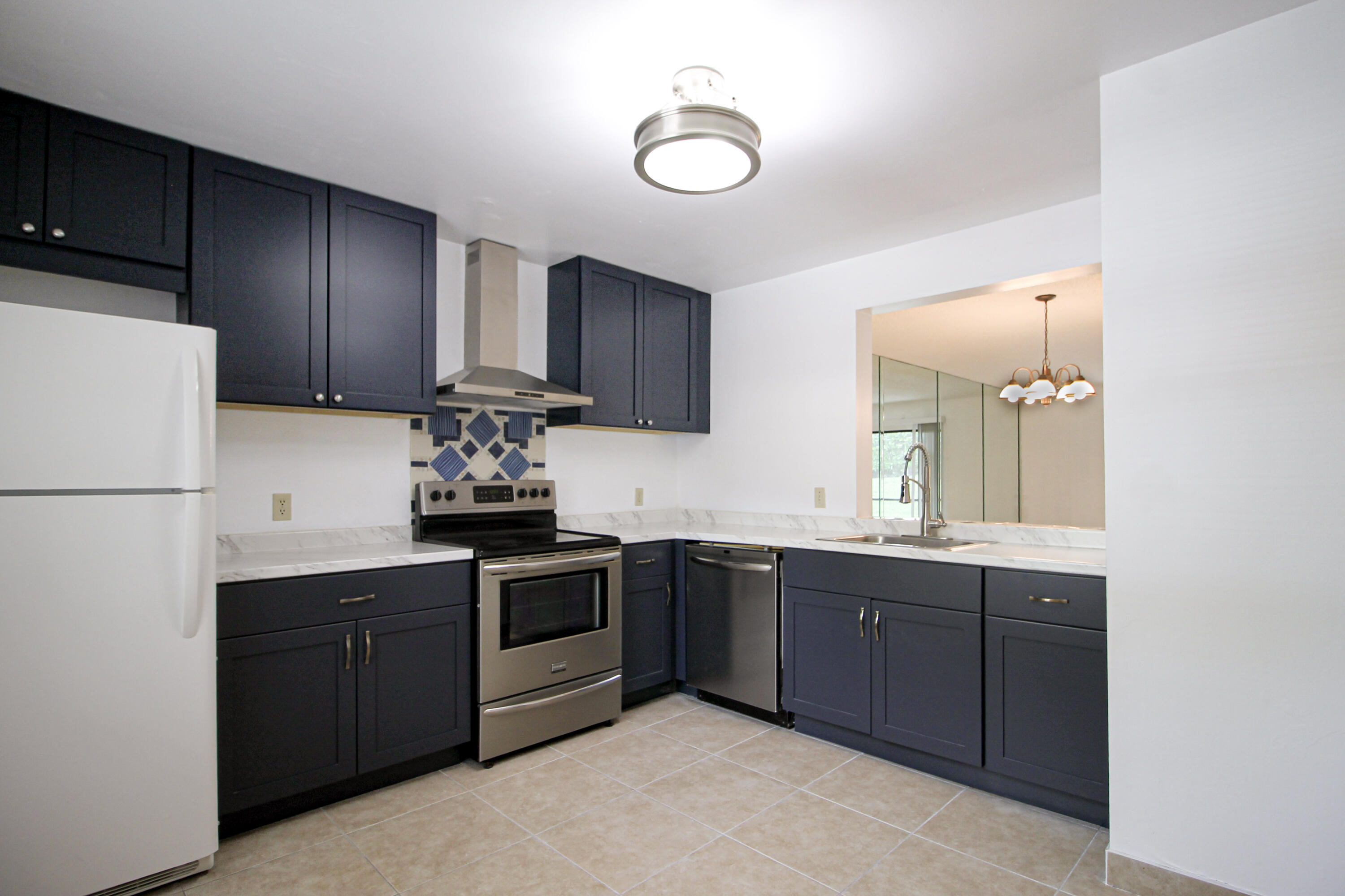 105 Lakeview, Royal Palm Beach FL 33411