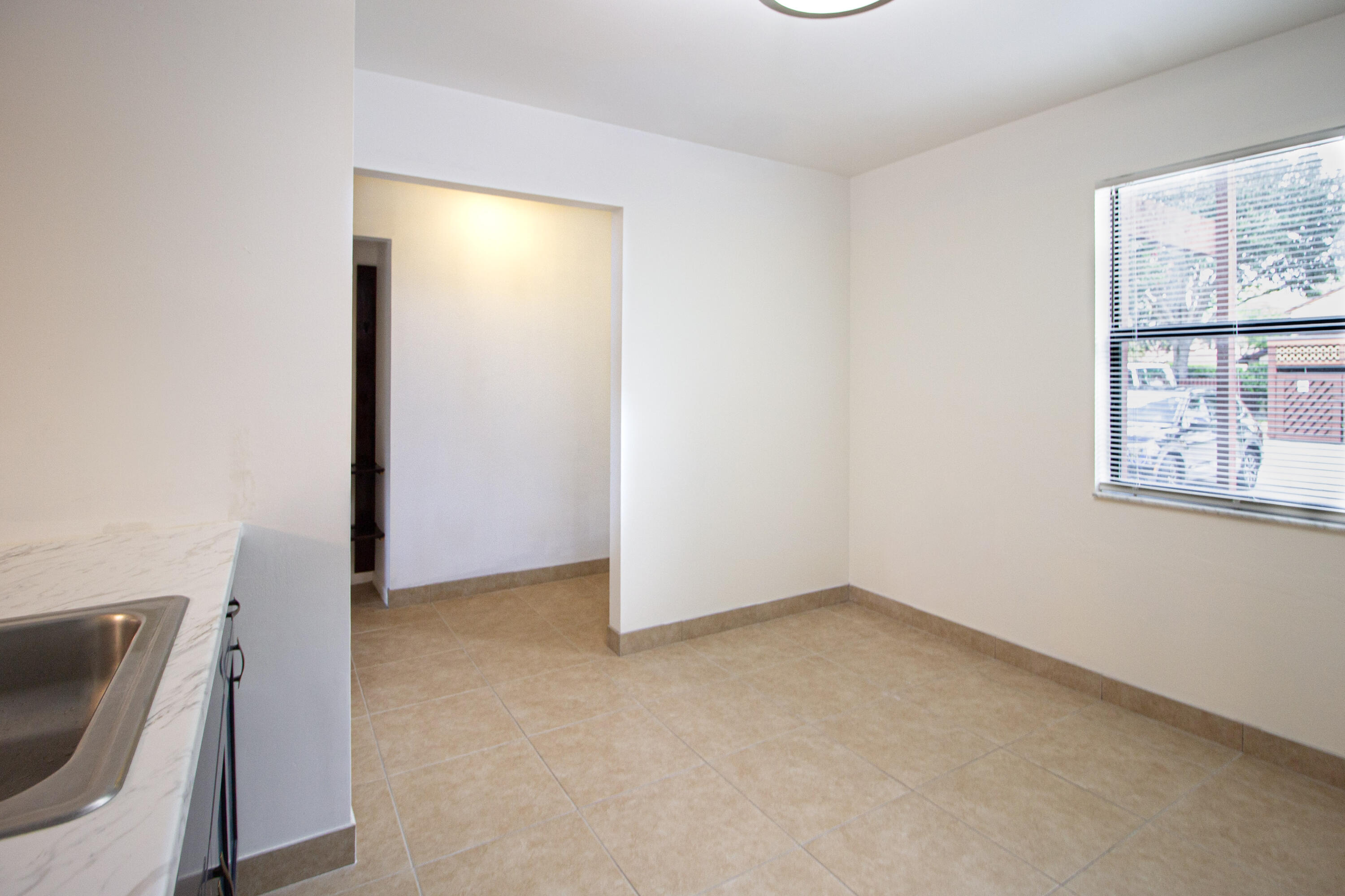 105 Lakeview, Royal Palm Beach FL 33411