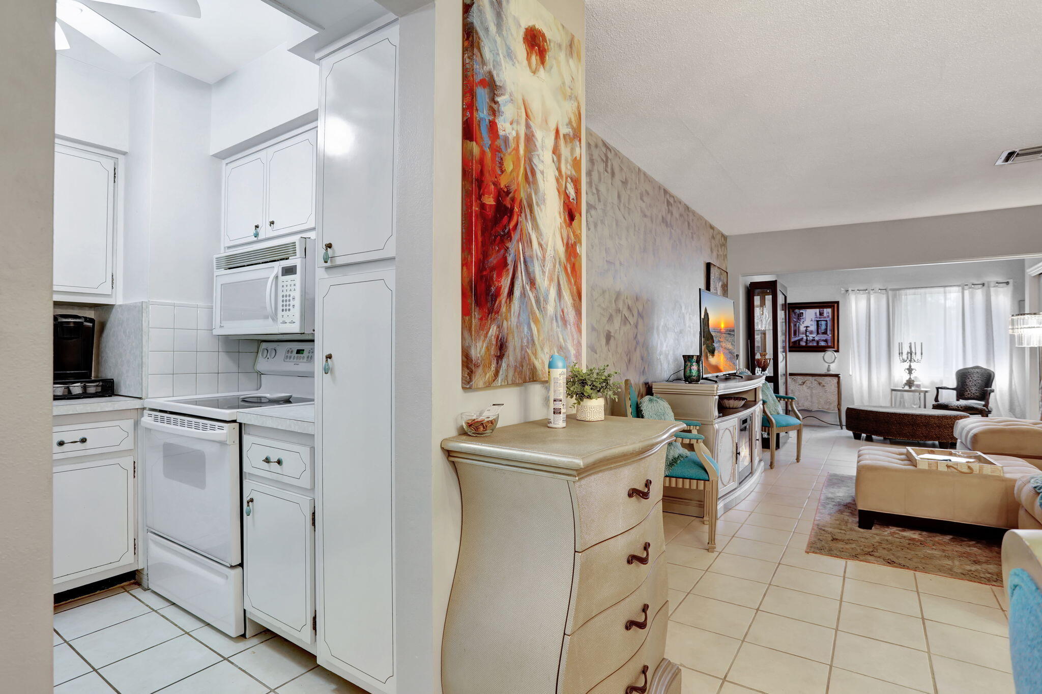 2131 NE 42nd #210E, Lighthouse Point FL 33064