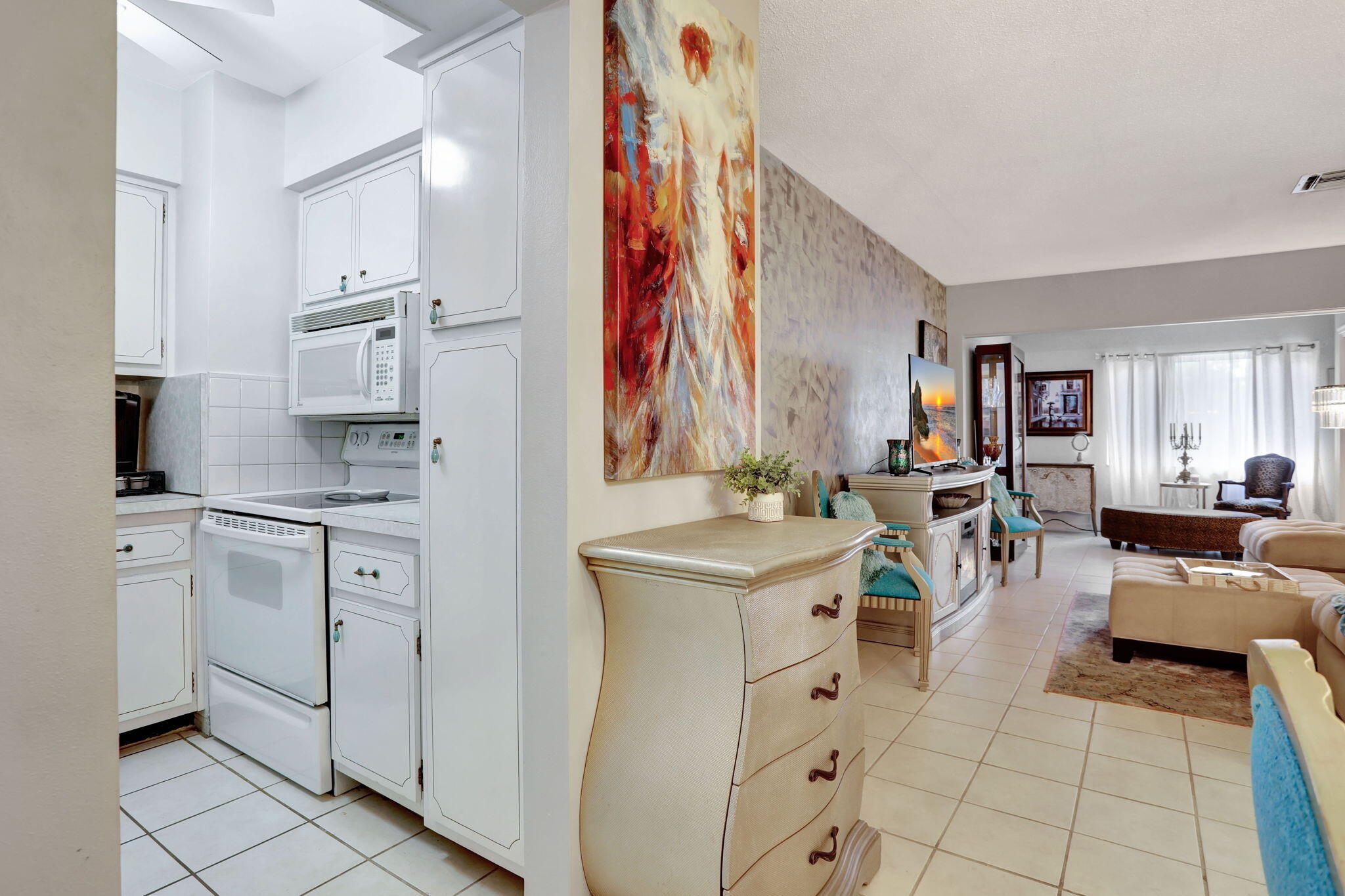 2131 NE 42nd #210E, Lighthouse Point FL 33064