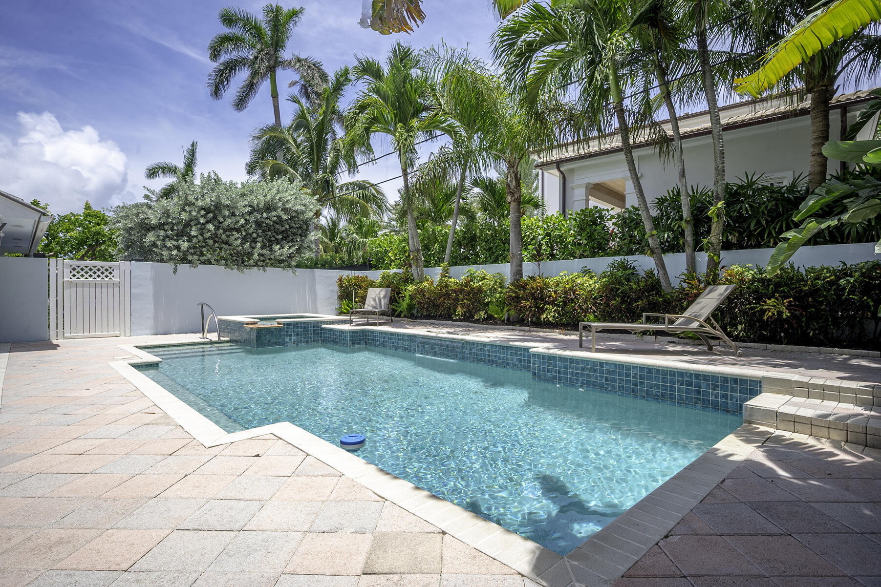 1003 Seagate, Delray Beach FL 33483