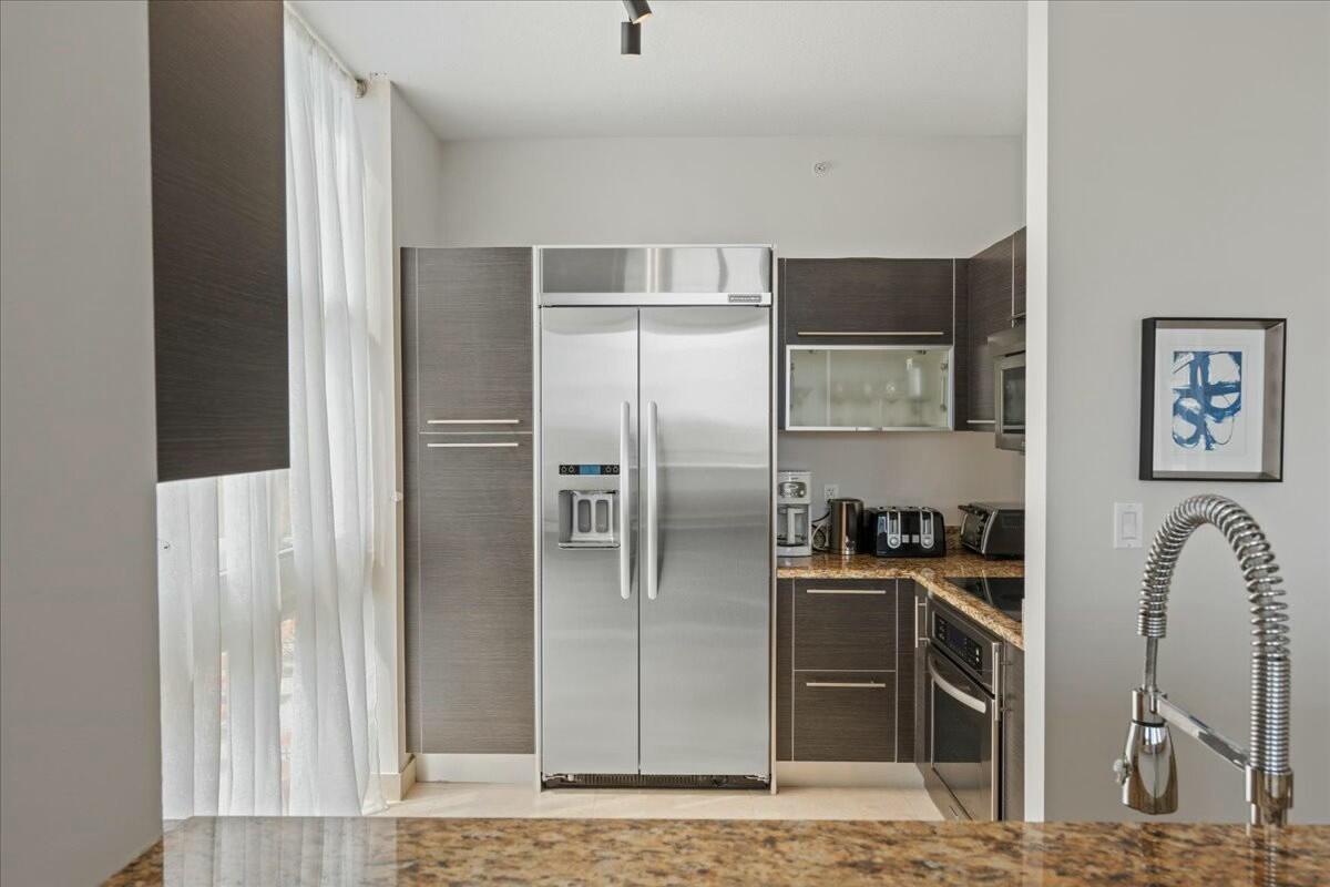 550 Okeechobee #1001, West Palm Beach FL 33401