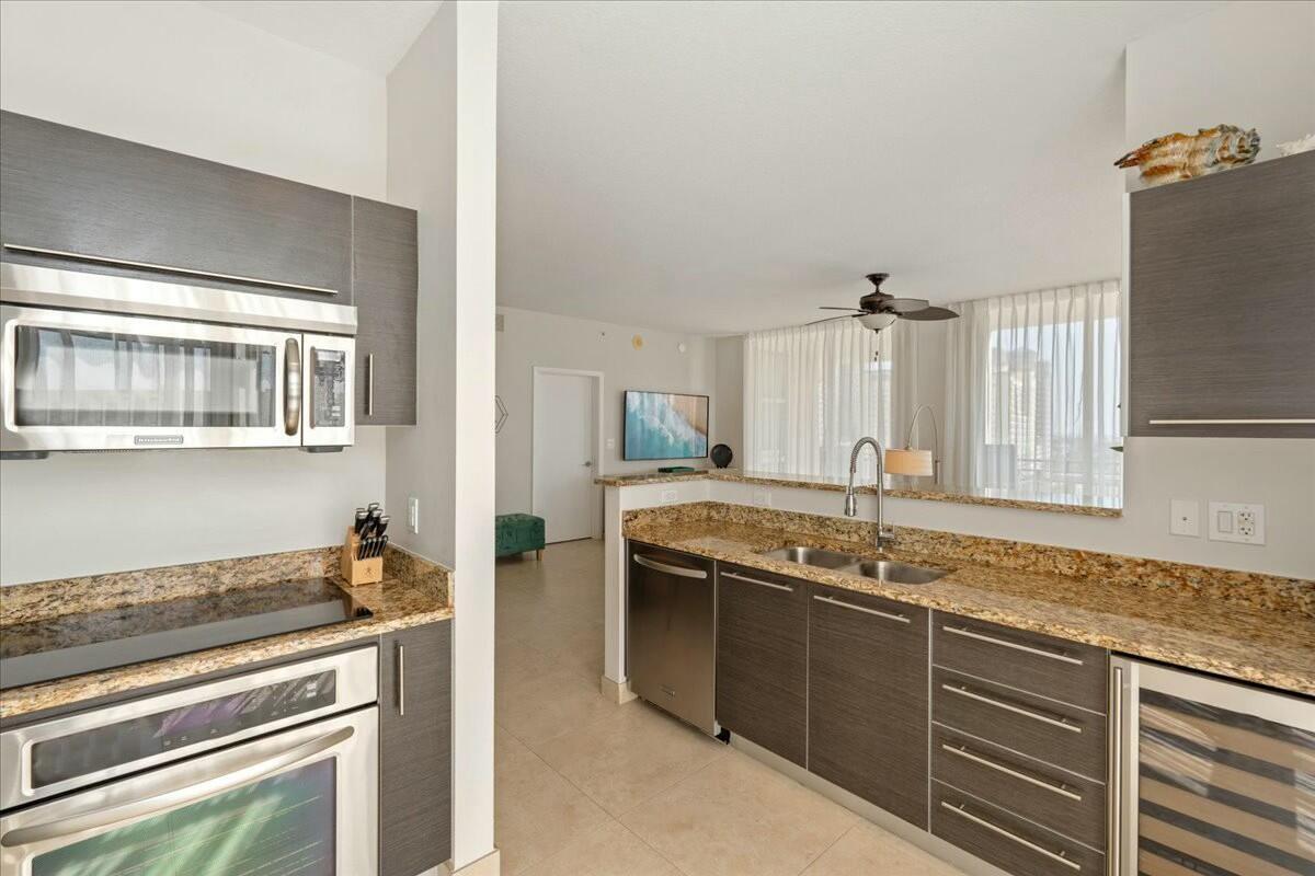 550 Okeechobee #1001, West Palm Beach FL 33401