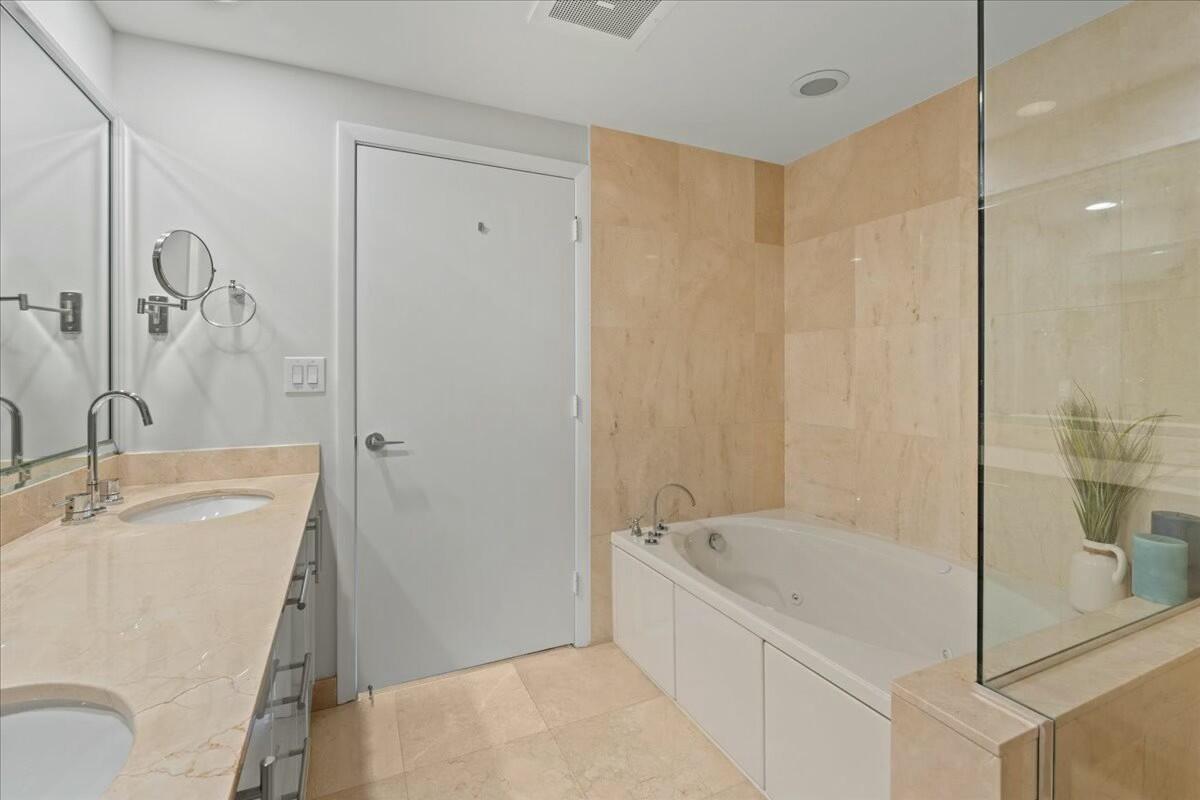 550 Okeechobee #1001, West Palm Beach FL 33401