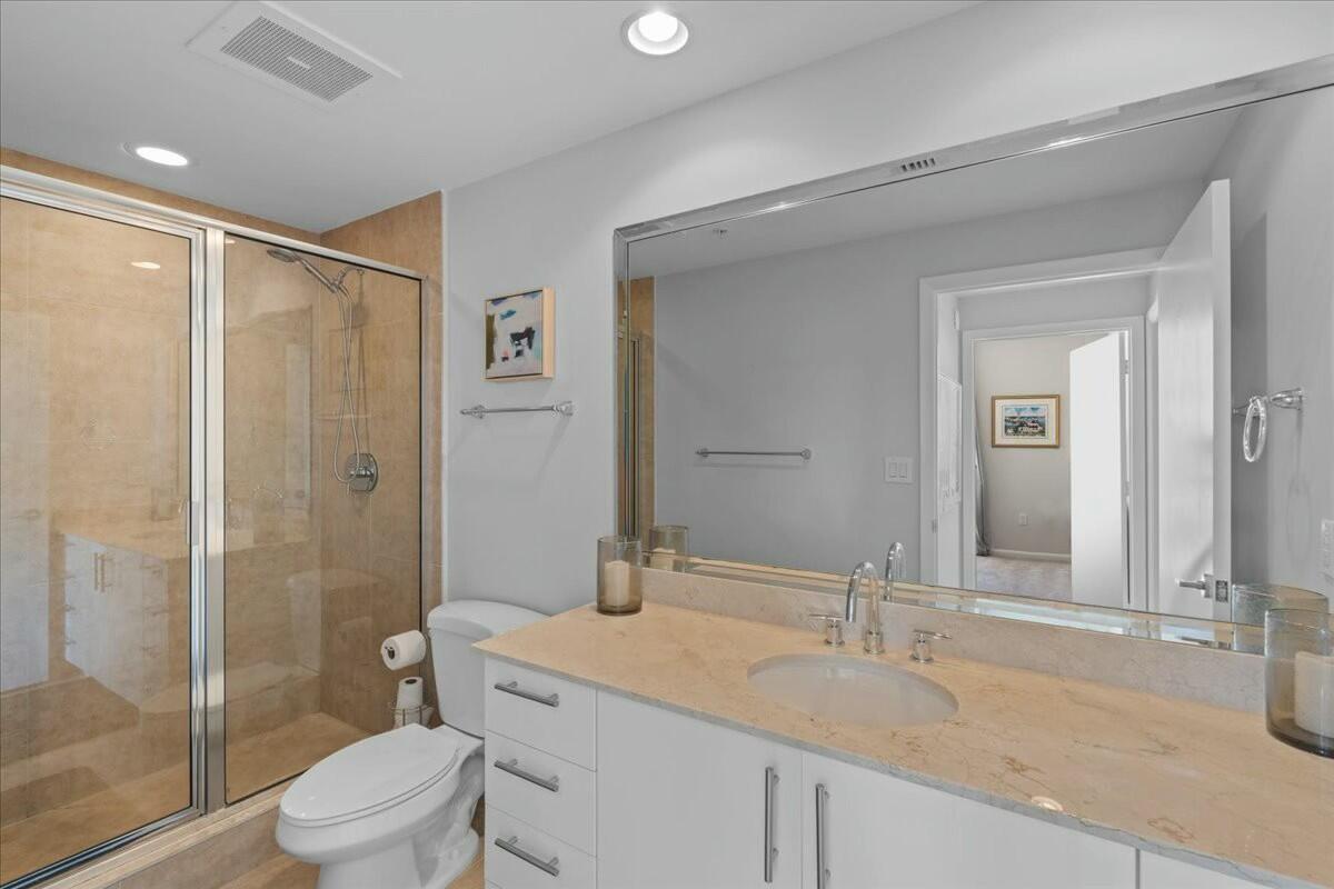 550 Okeechobee #1001, West Palm Beach FL 33401