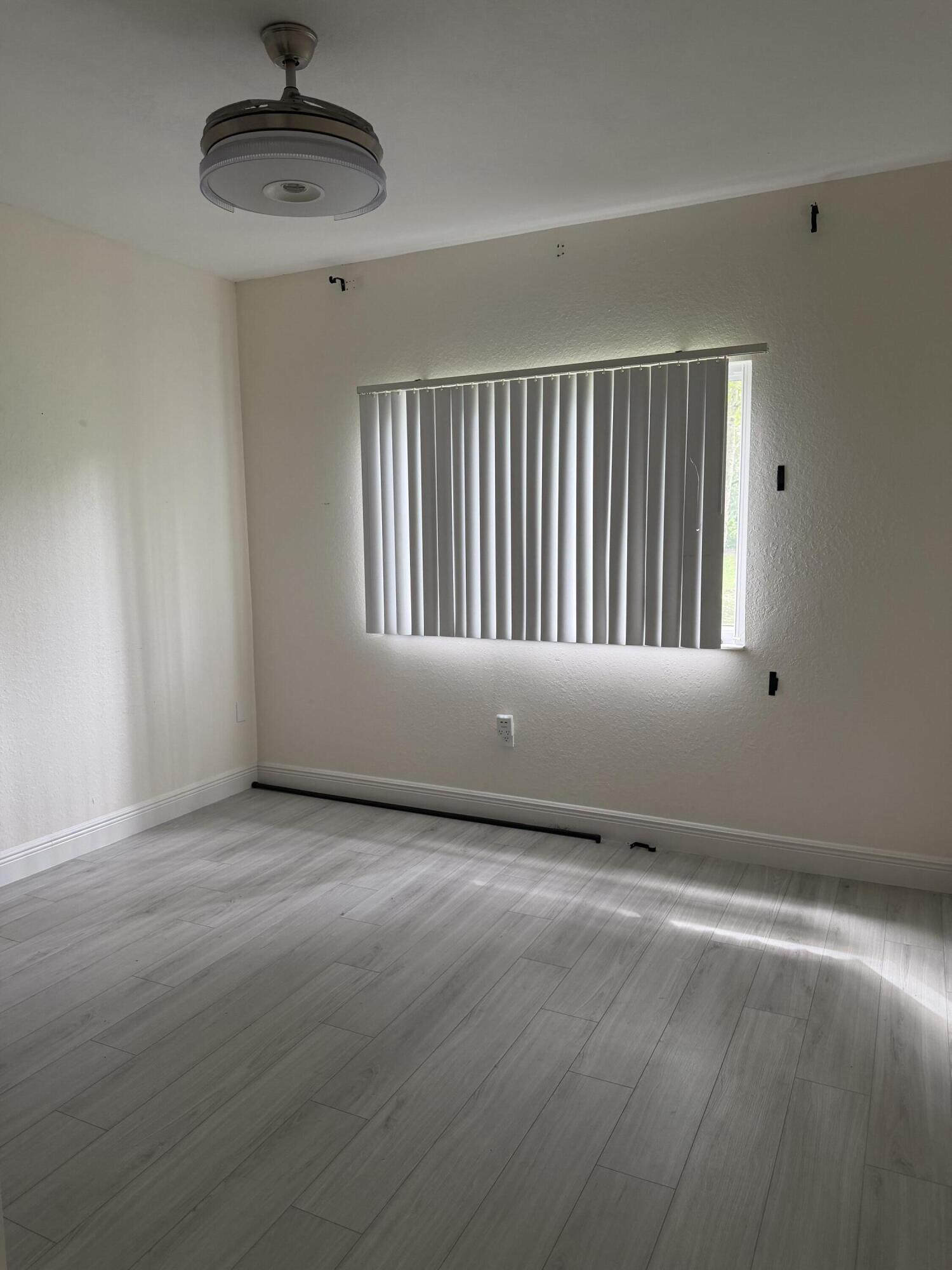 310 CRESTWOOD #101, Royal Palm Beach FL 33411