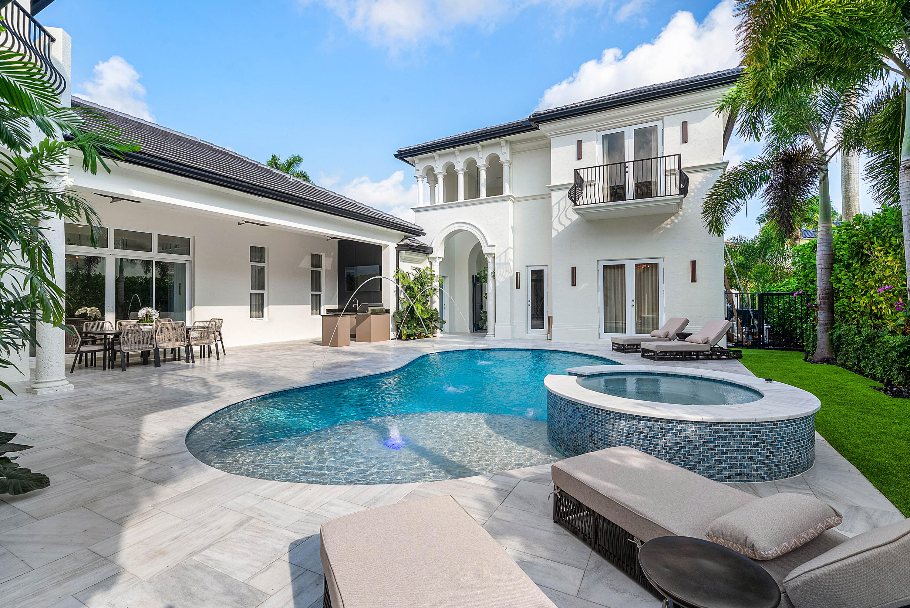17642 Middlebrook, Boca Raton FL 33496