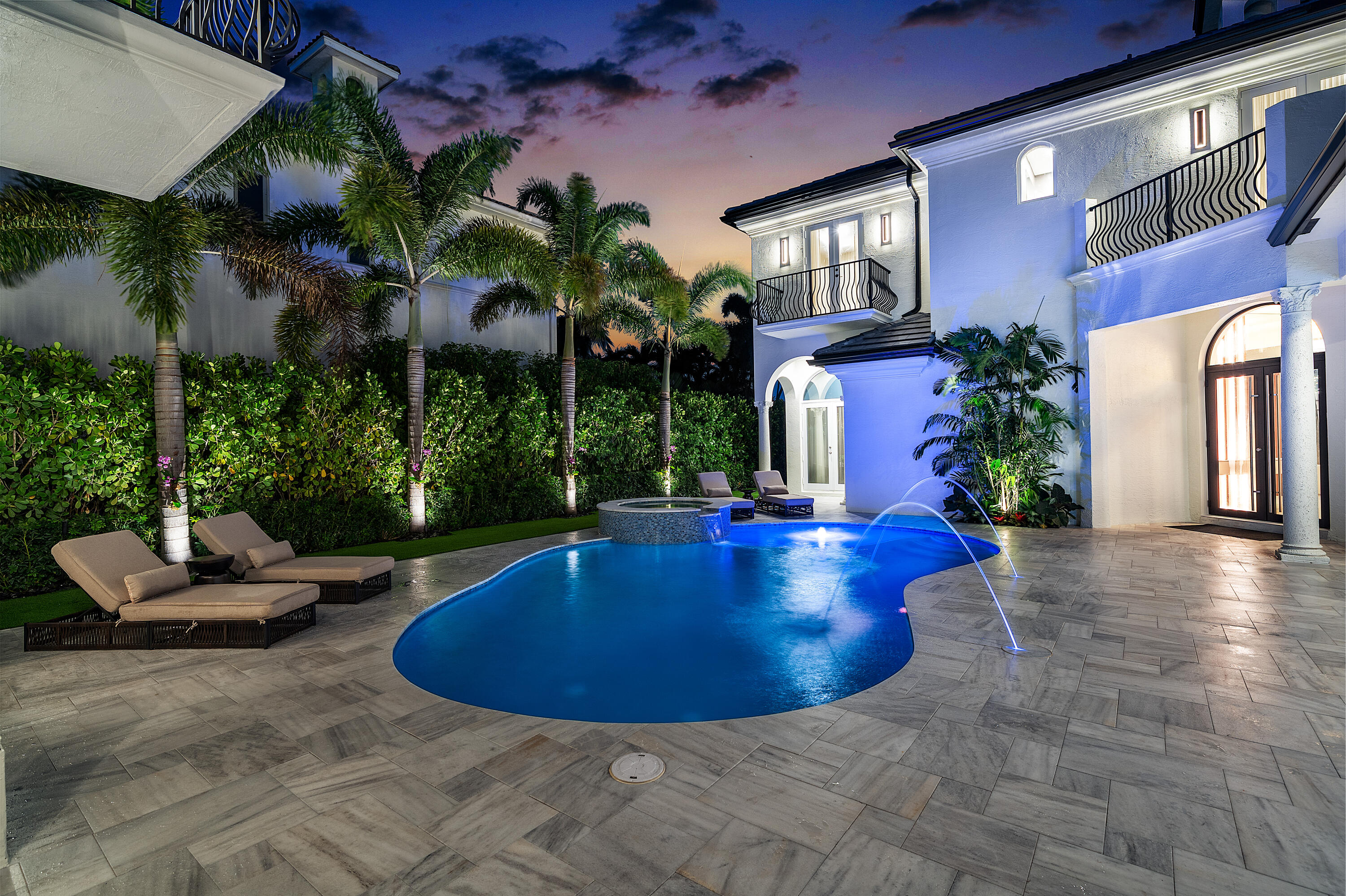 17642 Middlebrook, Boca Raton FL 33496