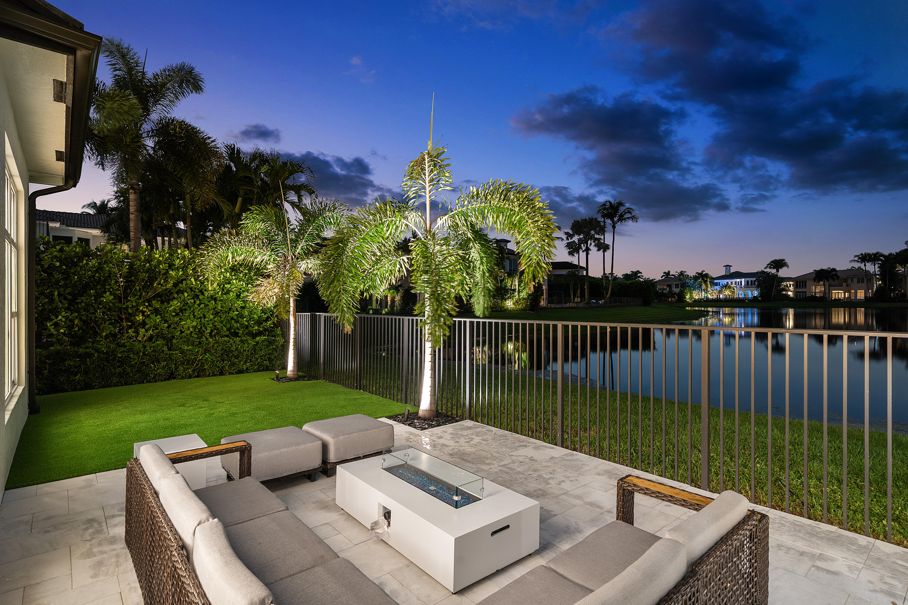 17642 Middlebrook, Boca Raton FL 33496