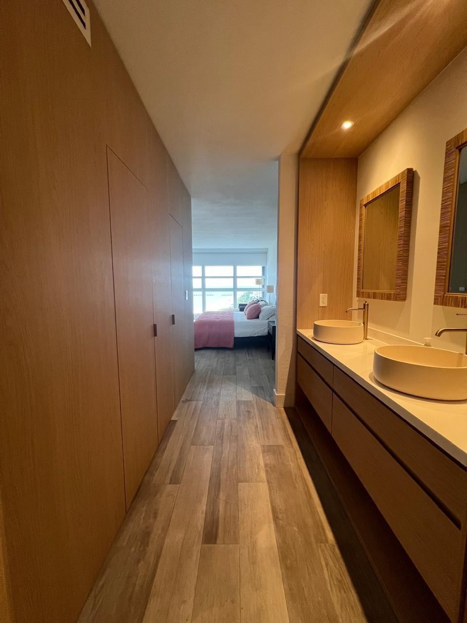 4900 N OCEAN #1705, Lauderdale By The Sea FL 33308