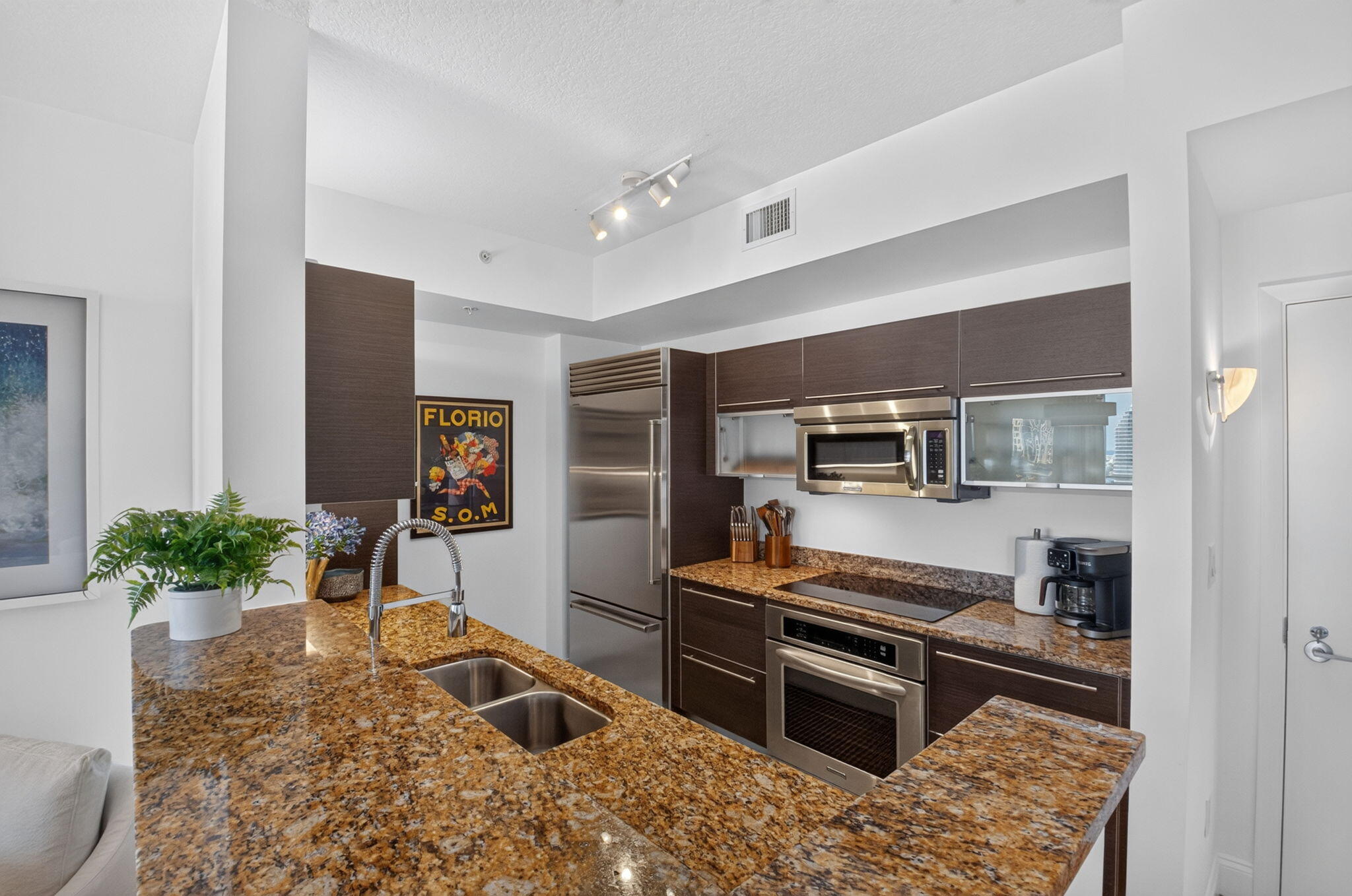 550 Okeechobee #1617, West Palm Beach FL 33401