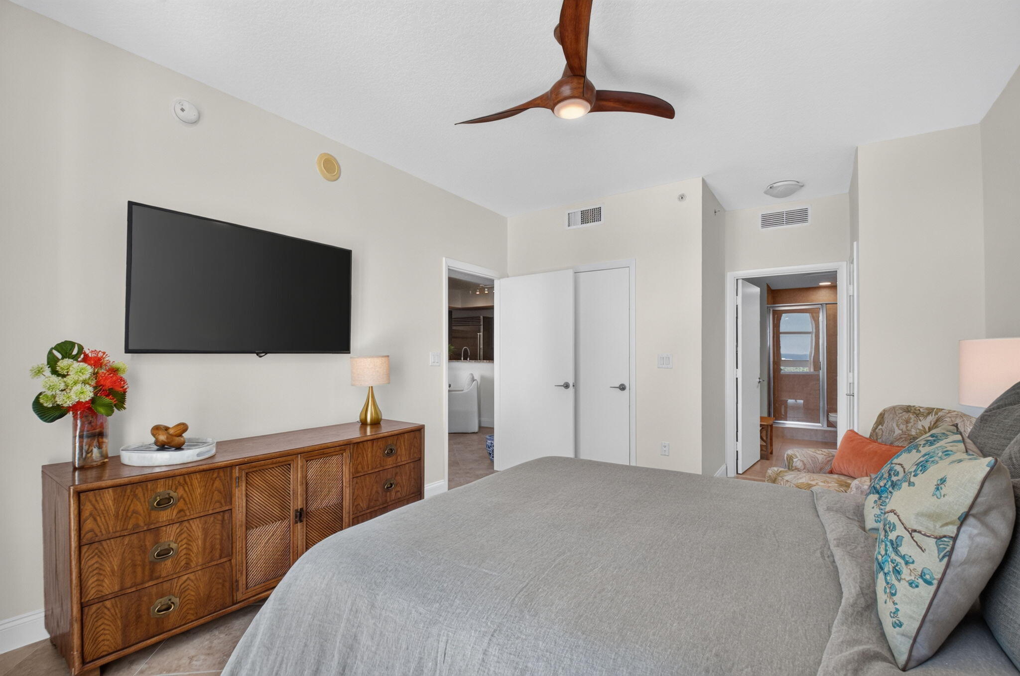 550 Okeechobee #1617, West Palm Beach FL 33401
