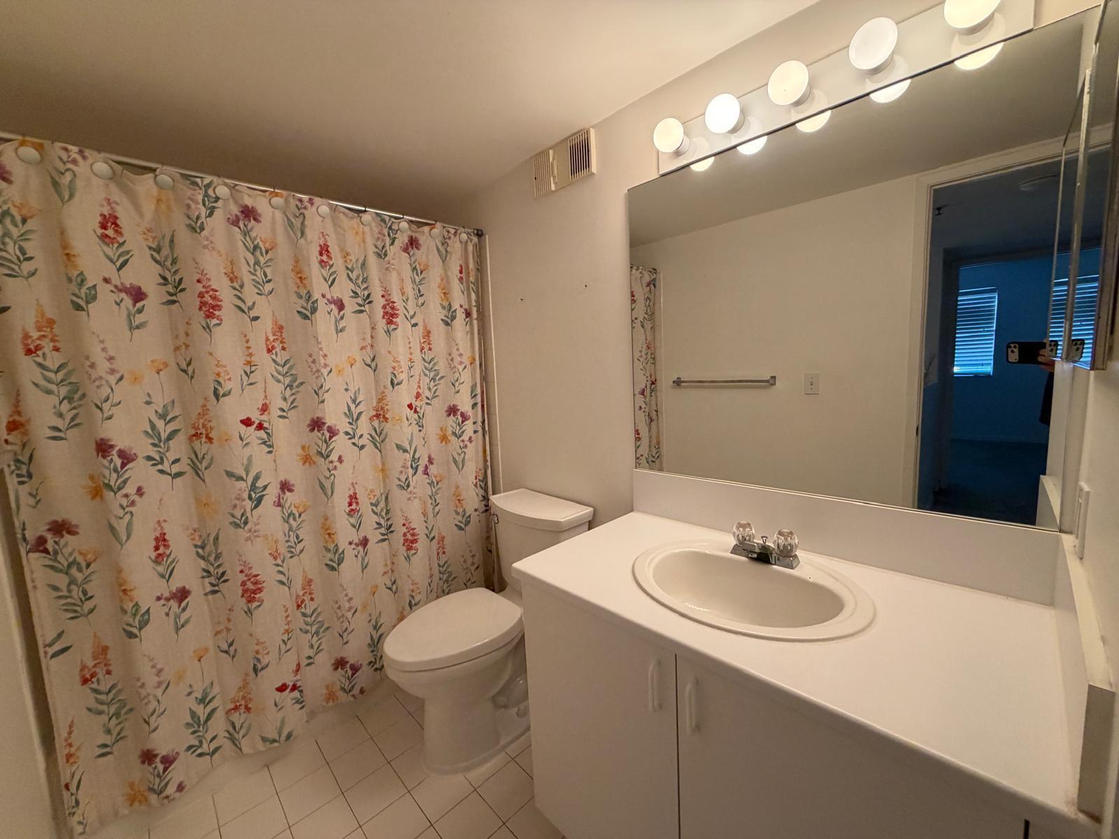 123 Yacht Club #111, Hypoluxo FL 33462
