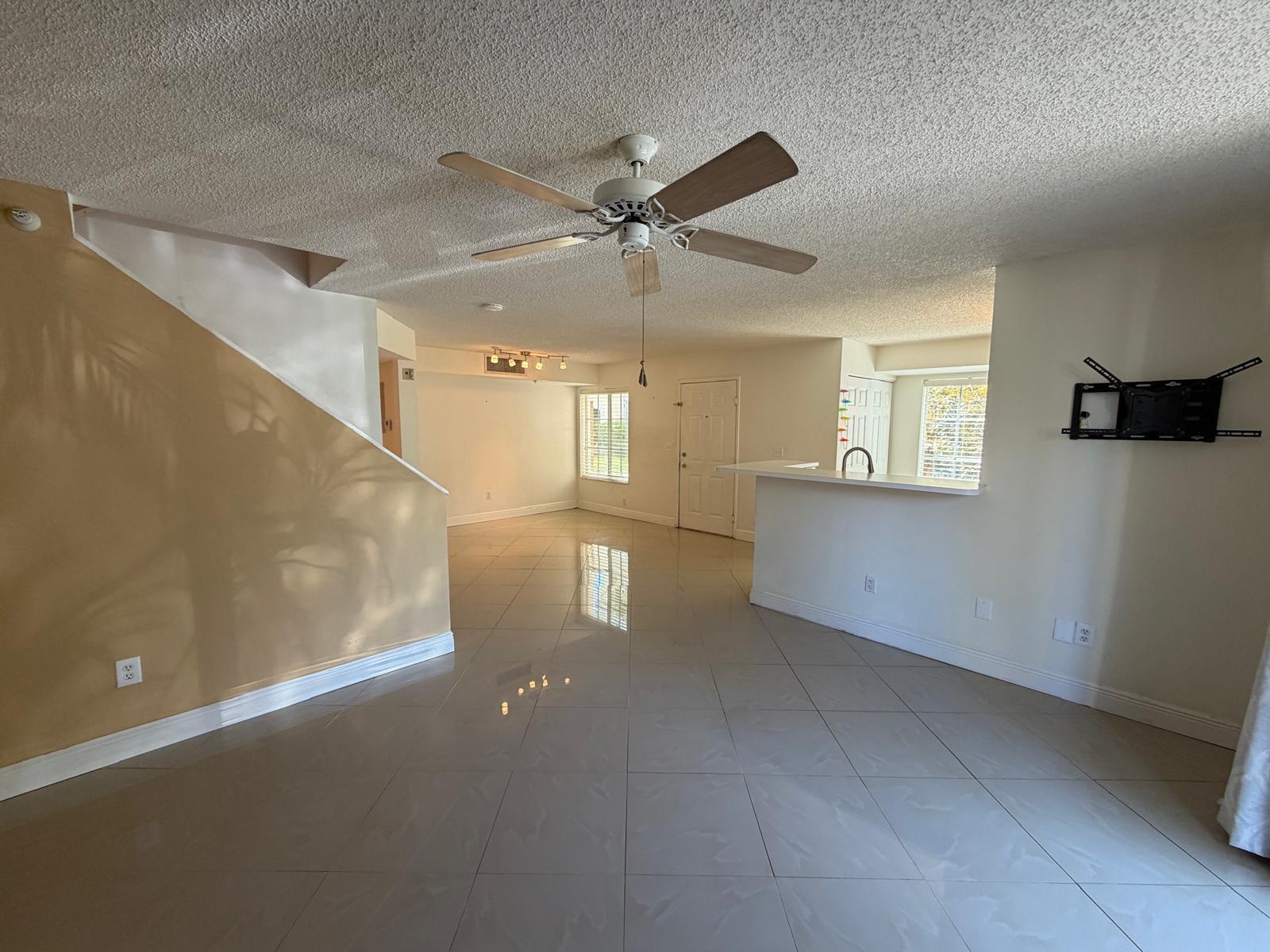 123 Yacht Club #111, Hypoluxo FL 33462