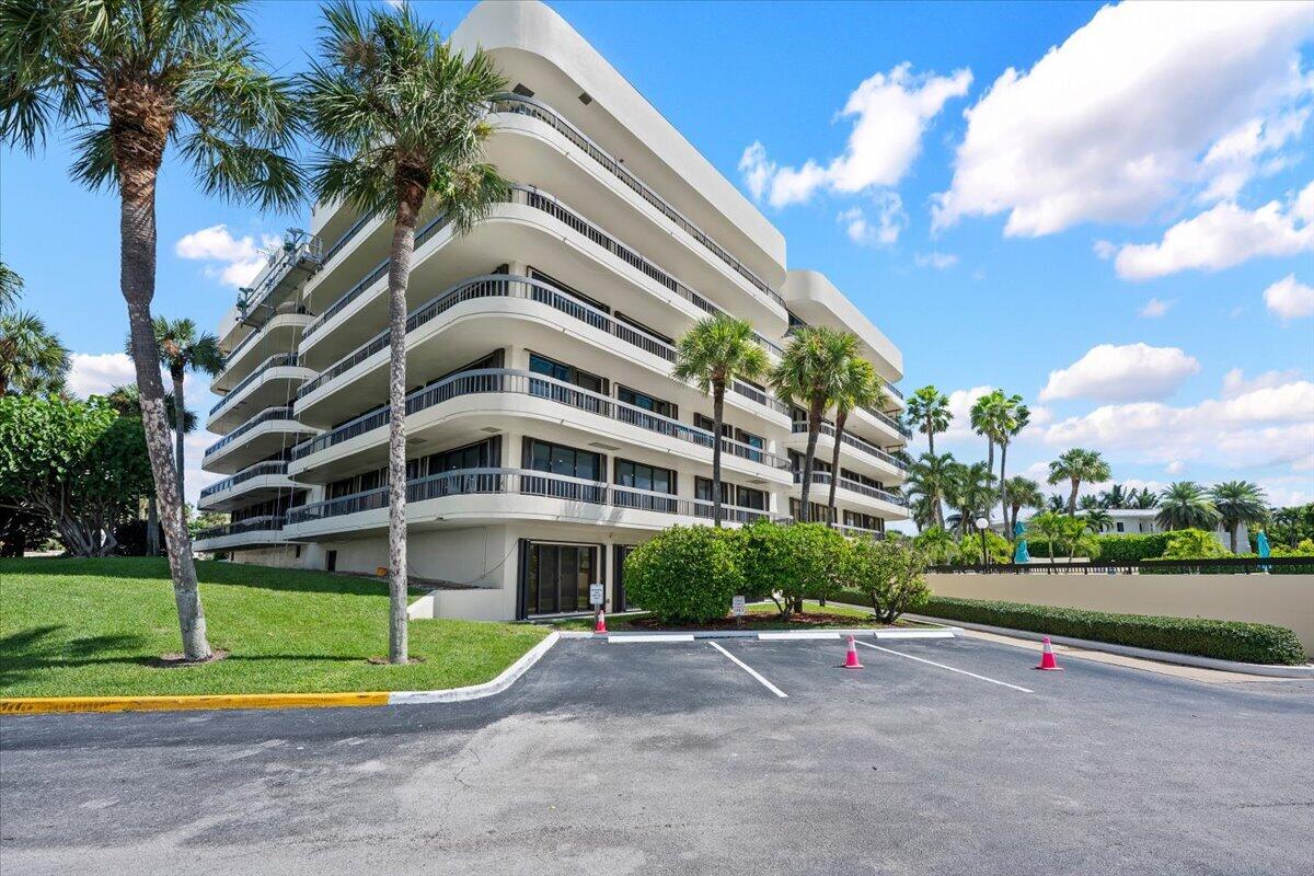 50 S Beach #Unit 101, Tequesta FL 33469