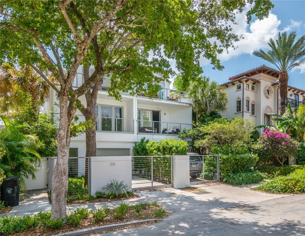 26 SE 10TH, Fort Lauderdale FL 33301