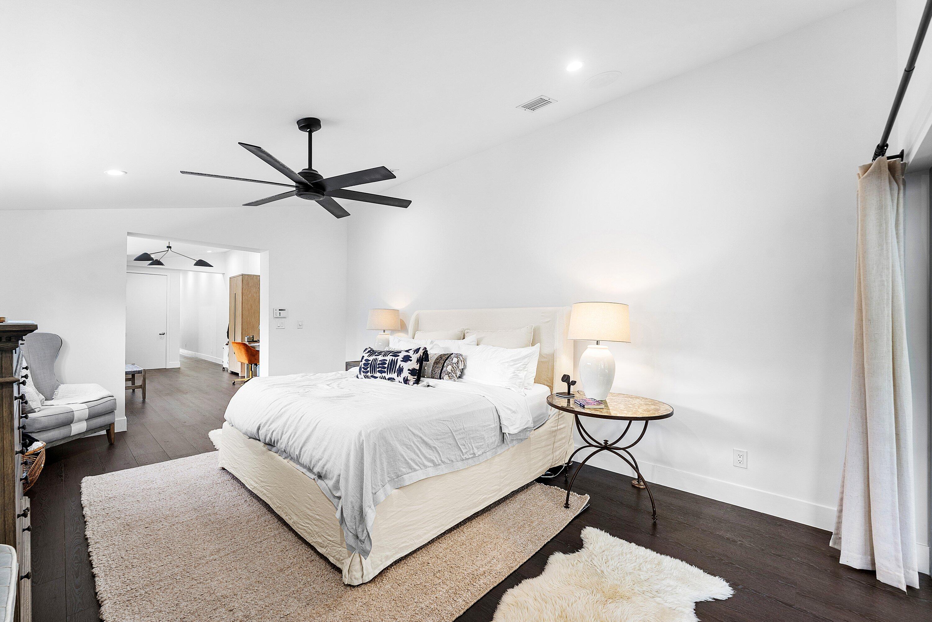 26 SE 10TH, Fort Lauderdale FL 33301