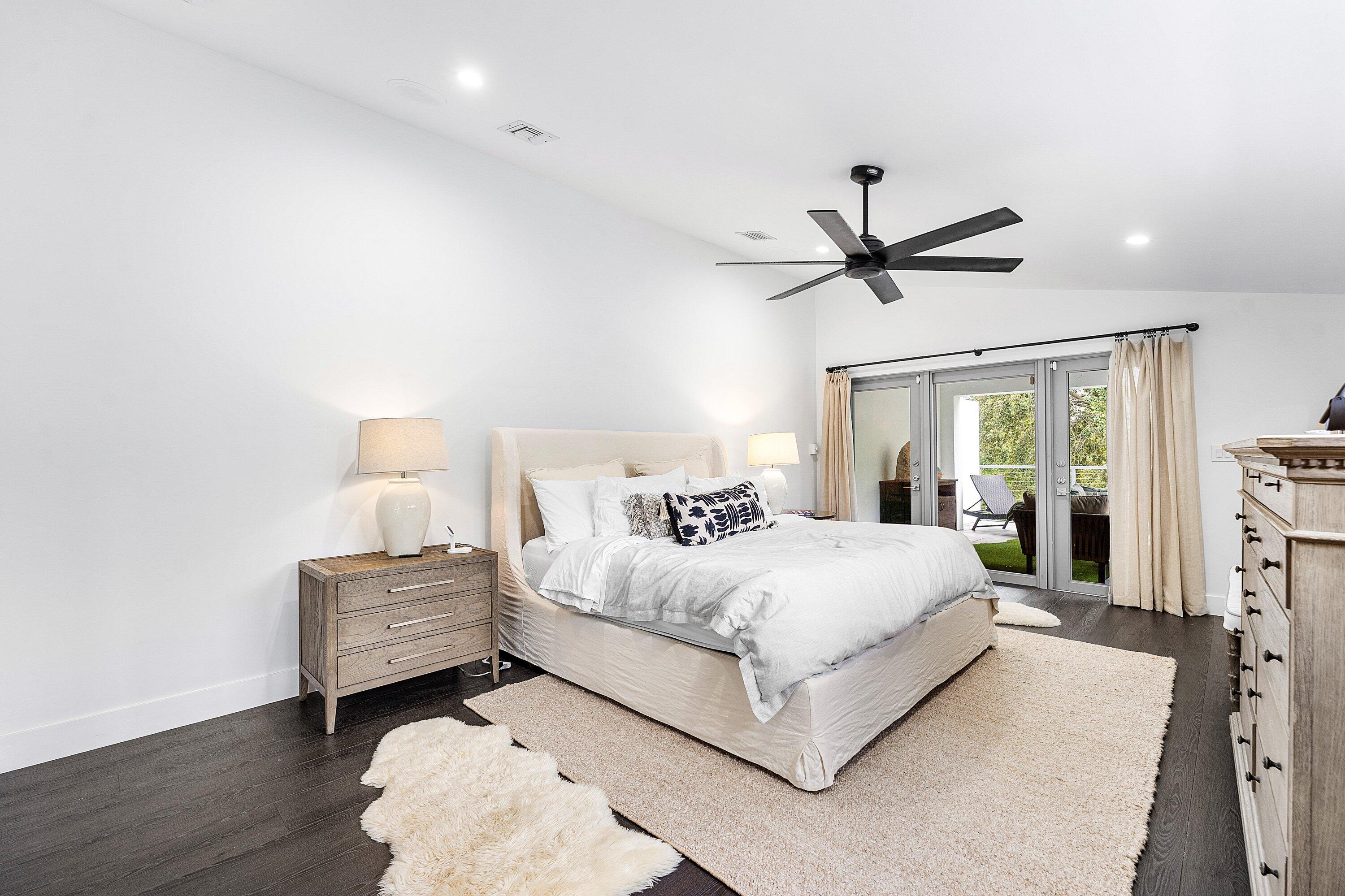 26 SE 10TH, Fort Lauderdale FL 33301