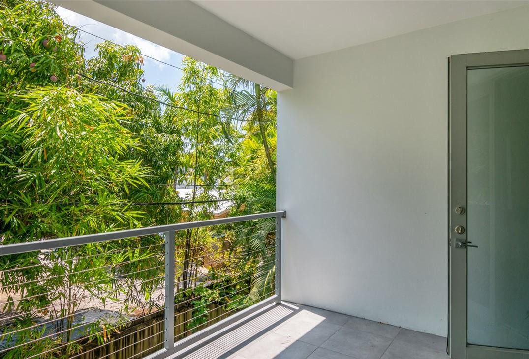 26 SE 10TH, Fort Lauderdale FL 33301