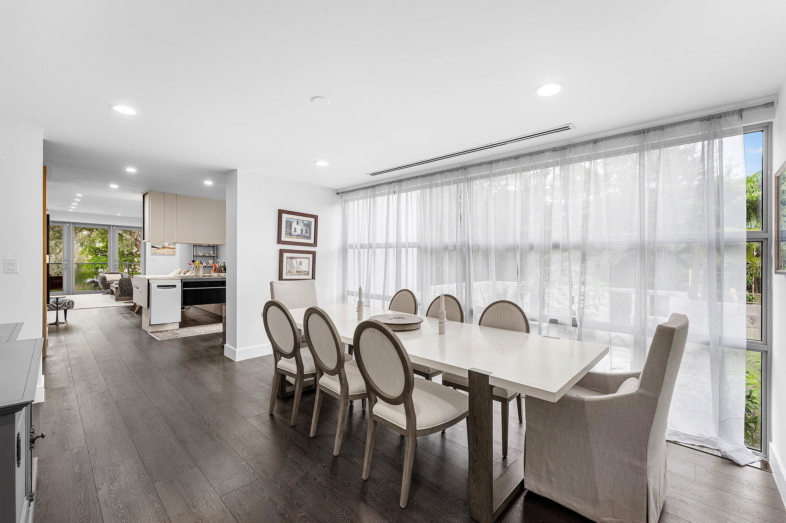 26 SE 10TH, Fort Lauderdale FL 33301