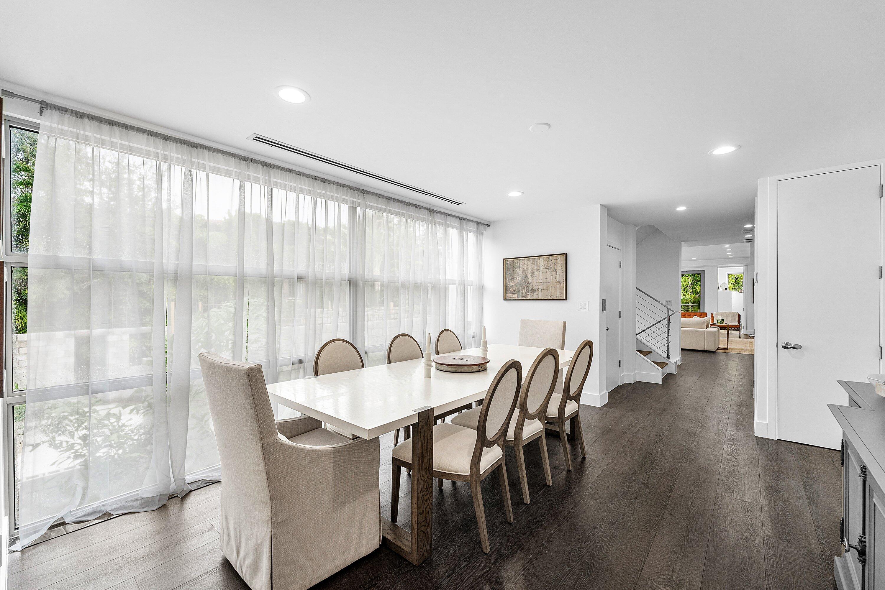 26 SE 10TH, Fort Lauderdale FL 33301