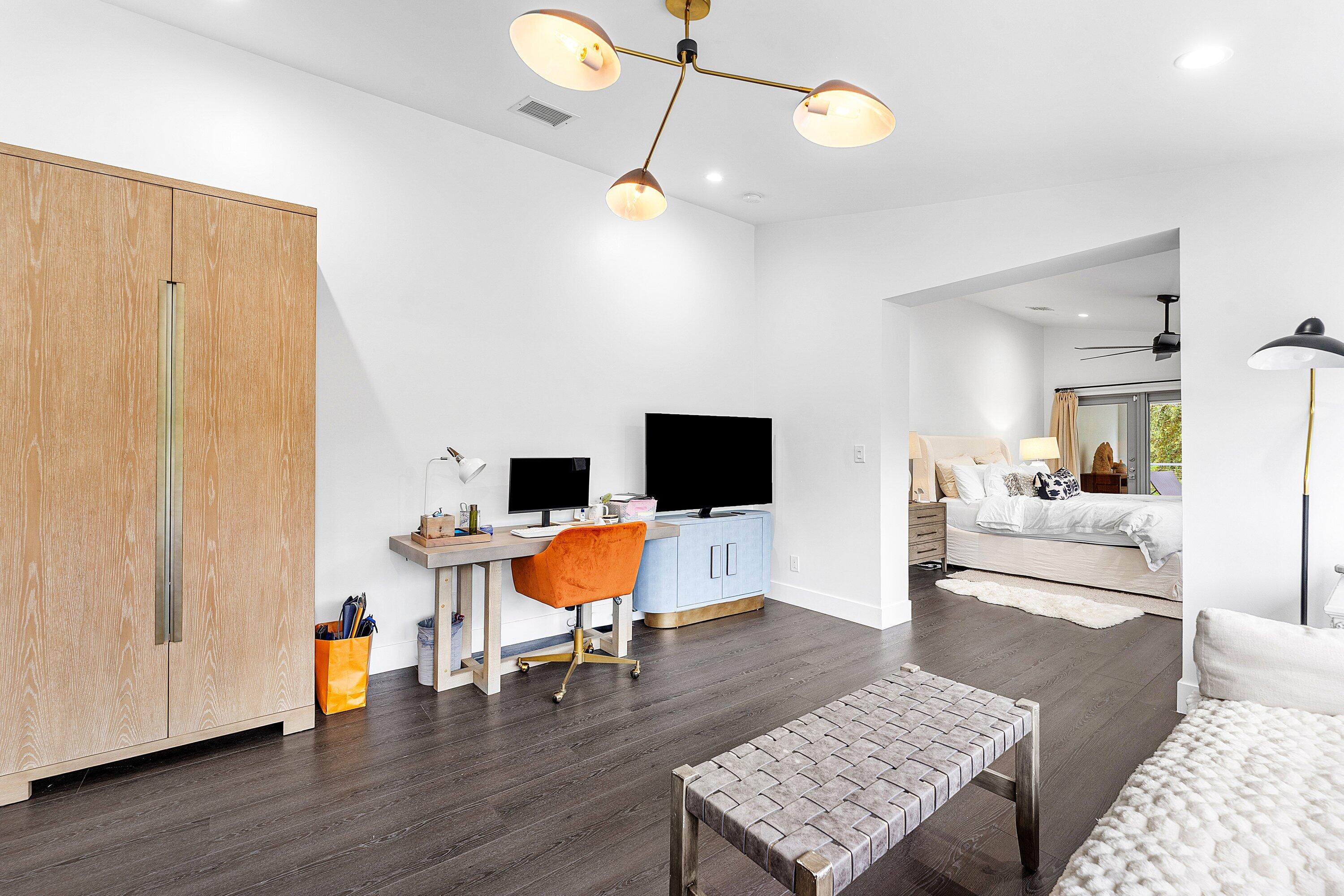 26 SE 10TH, Fort Lauderdale FL 33301