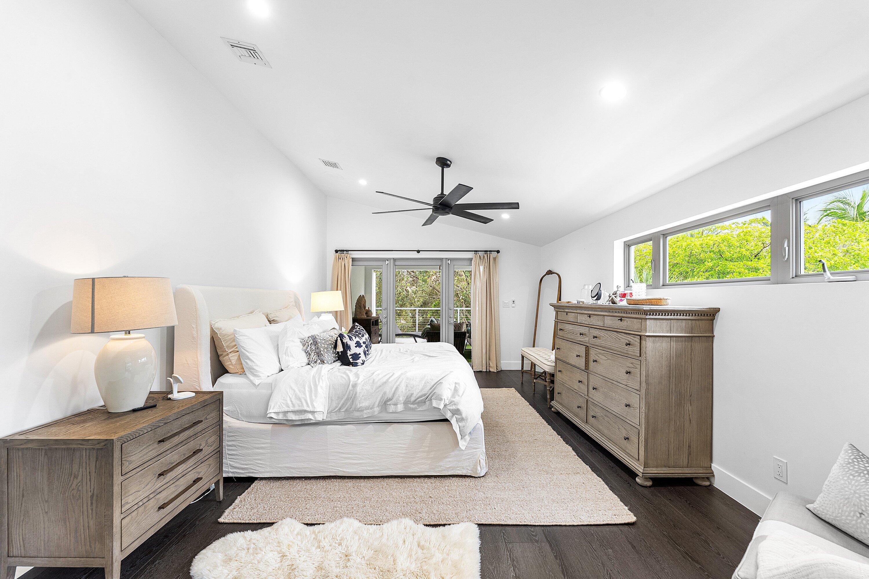 26 SE 10TH, Fort Lauderdale FL 33301
