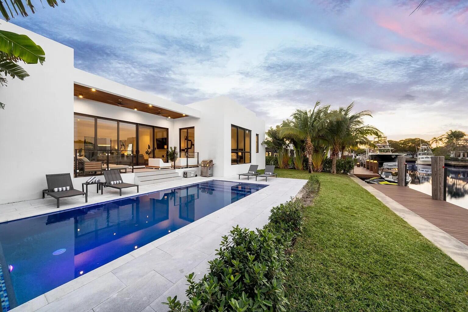 1905 N Hibiscus, North Miami FL 33181