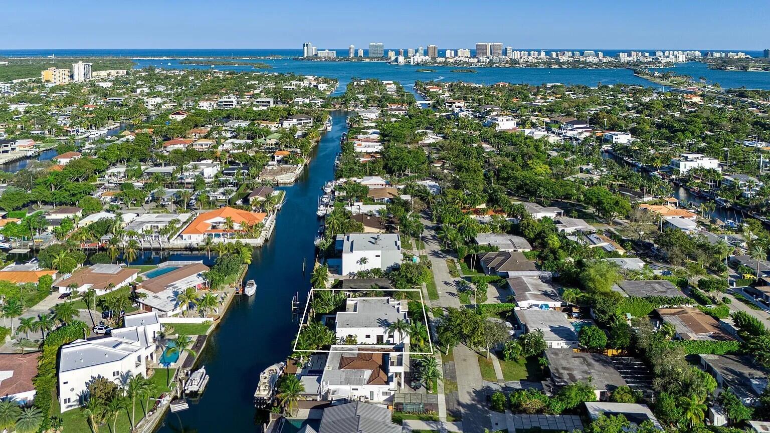 1905 N Hibiscus, North Miami FL 33181