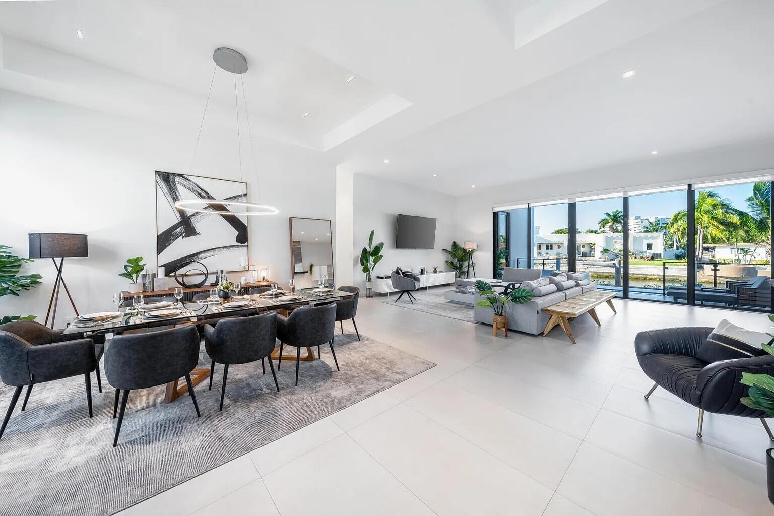 1905 N Hibiscus, North Miami FL 33181