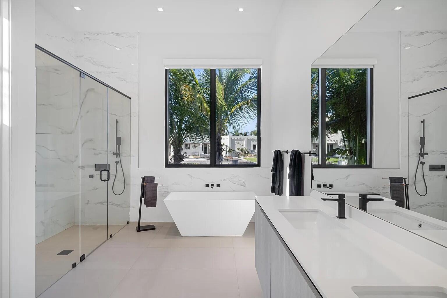 1905 N Hibiscus, North Miami FL 33181