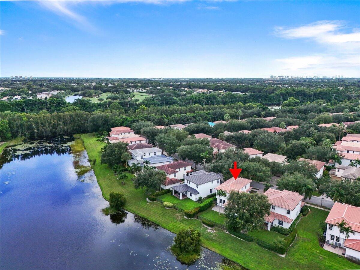 651 Castle, Palm Beach Gardens FL 33410