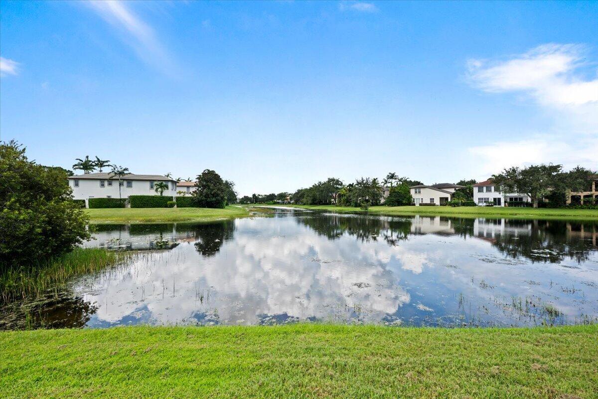 651 Castle, Palm Beach Gardens FL 33410