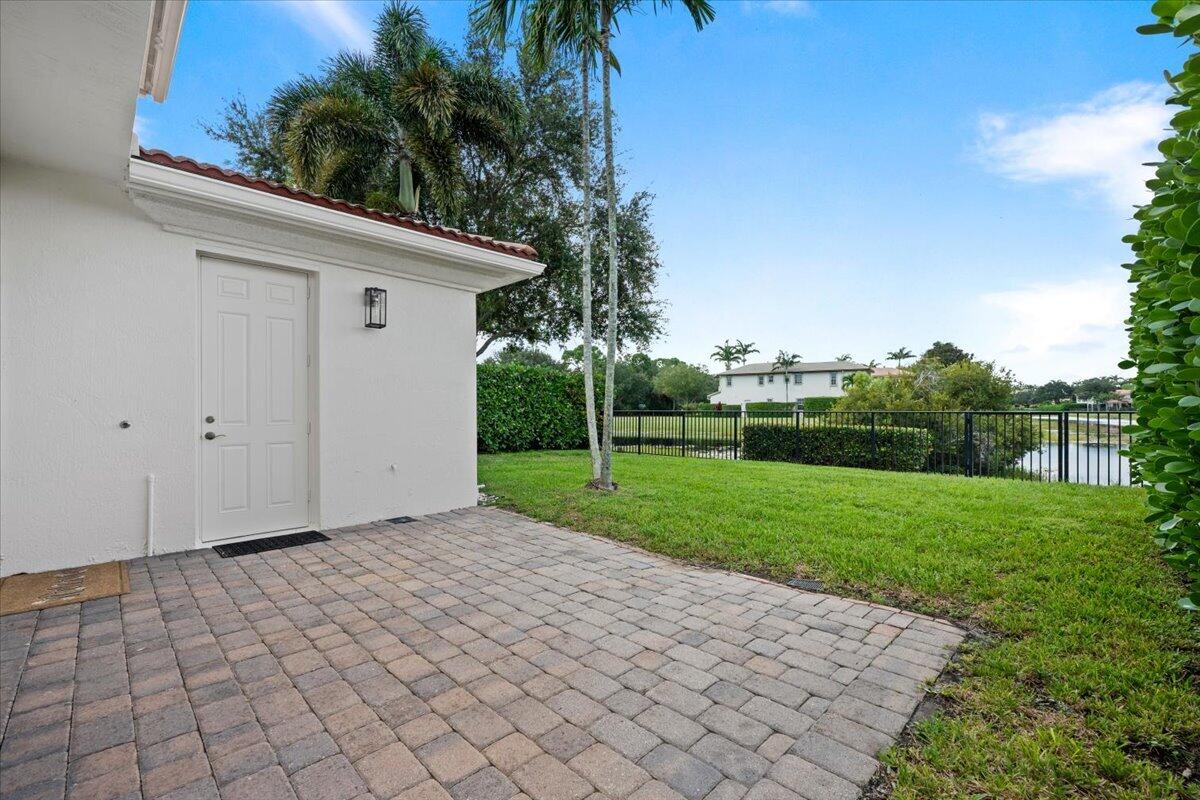 651 Castle, Palm Beach Gardens FL 33410