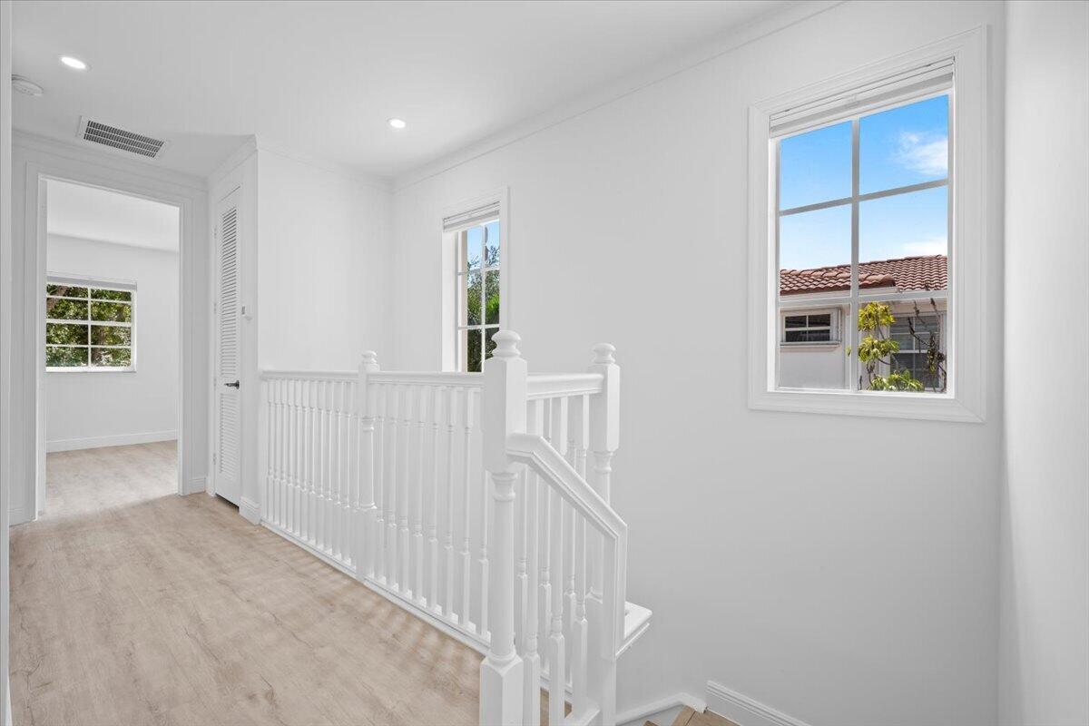 651 Castle, Palm Beach Gardens FL 33410