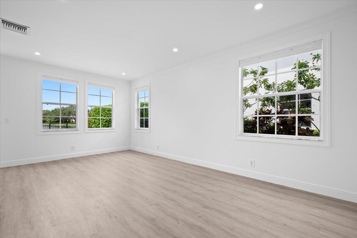 651 Castle, Palm Beach Gardens FL 33410