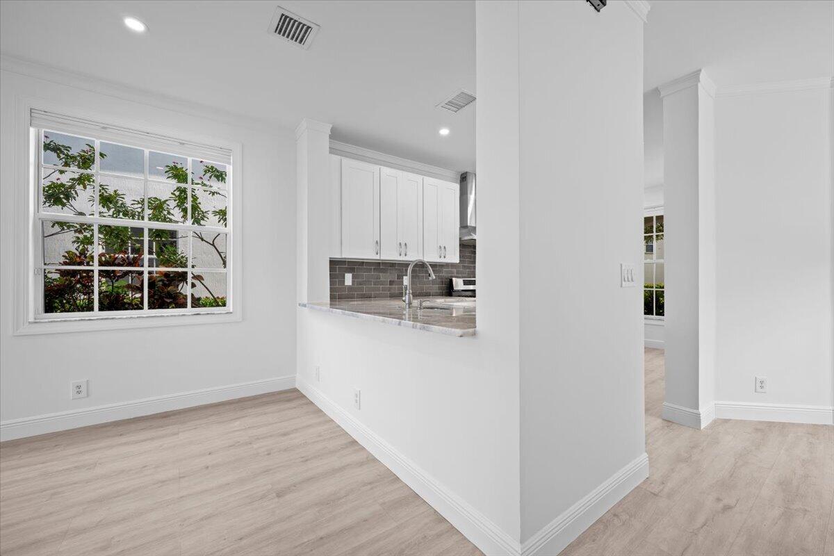 651 Castle, Palm Beach Gardens FL 33410