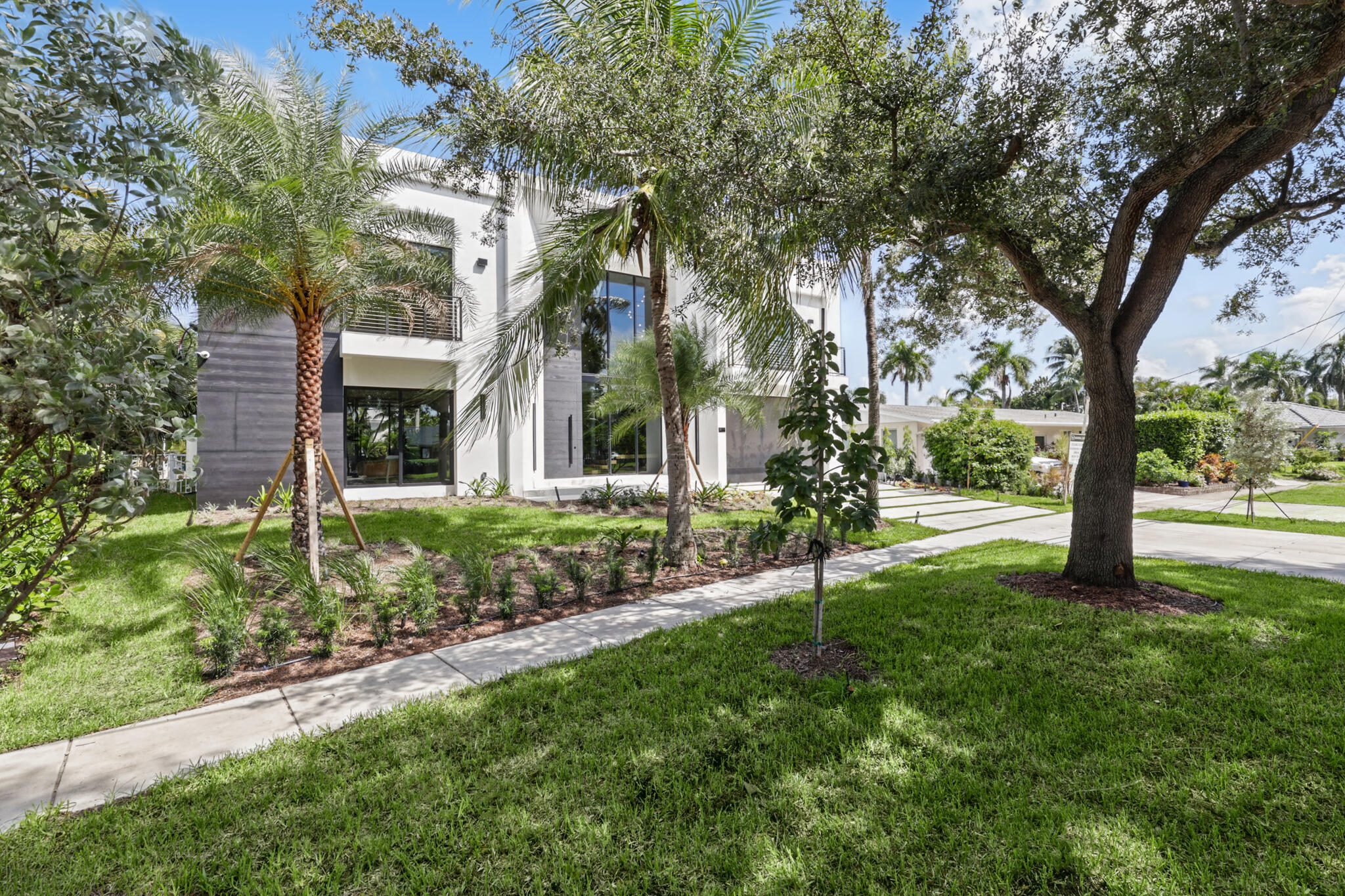 4730 NE 22ND, Lighthouse Point FL 33064