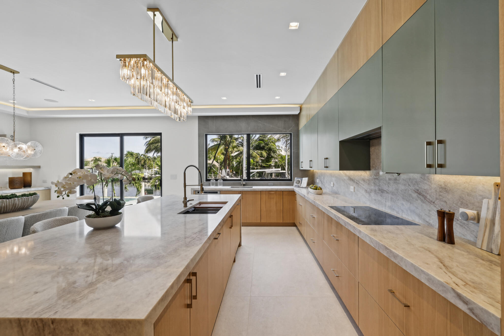4730 NE 22ND, Lighthouse Point FL 33064