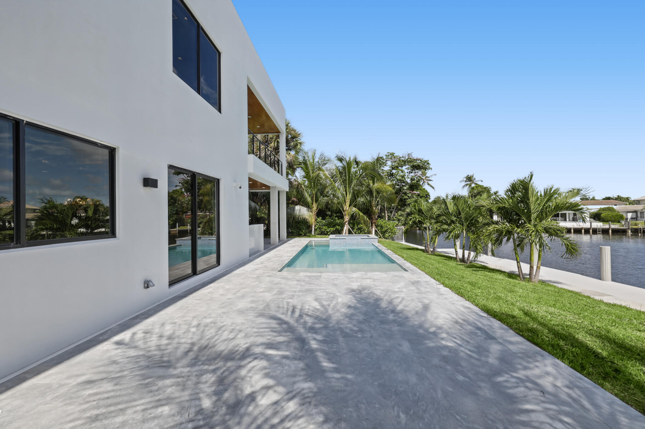 4730 NE 22ND, Lighthouse Point FL 33064