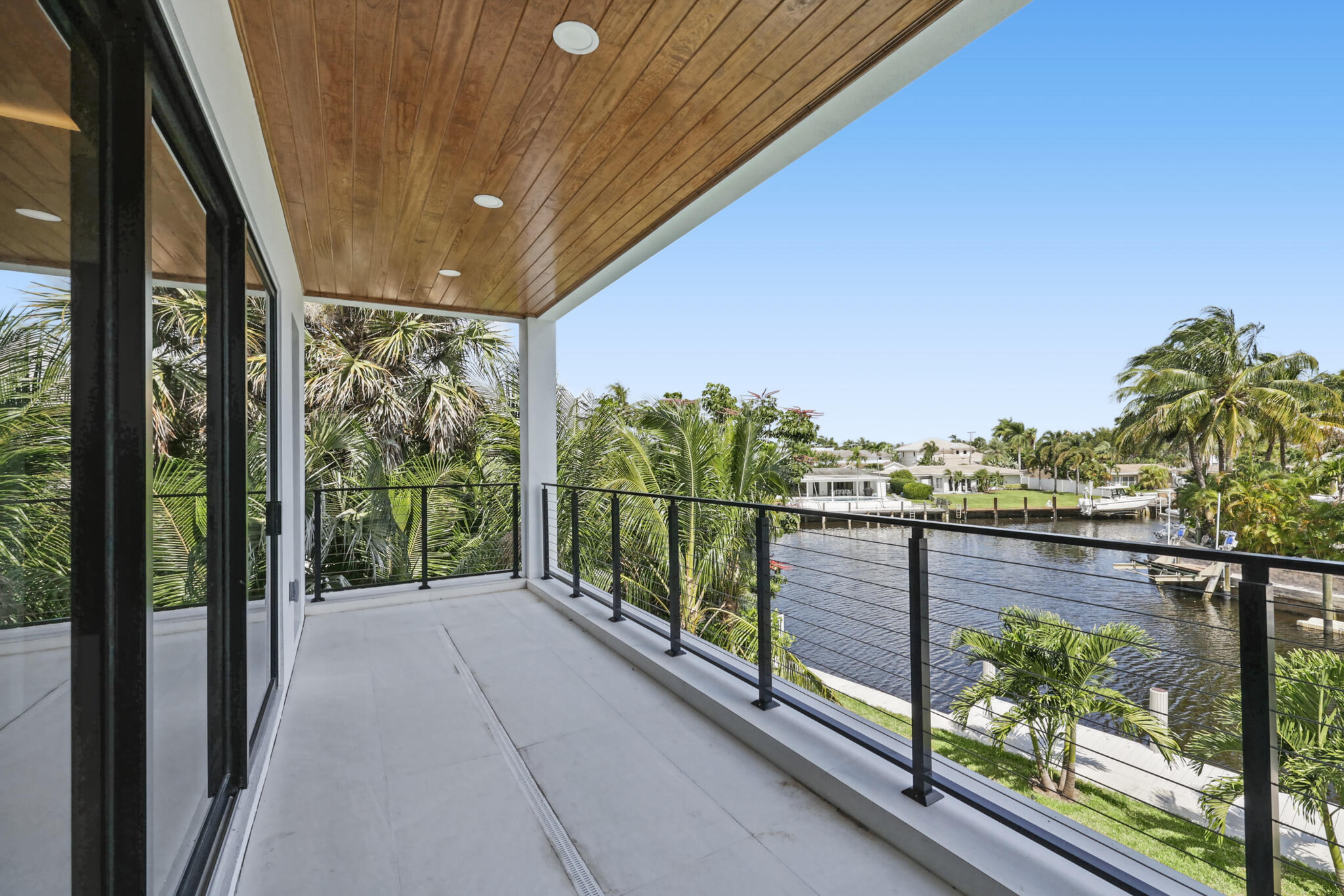 4730 NE 22ND, Lighthouse Point FL 33064