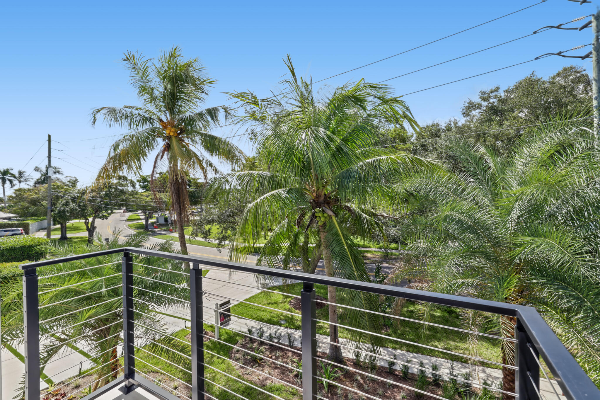 4730 NE 22ND, Lighthouse Point FL 33064