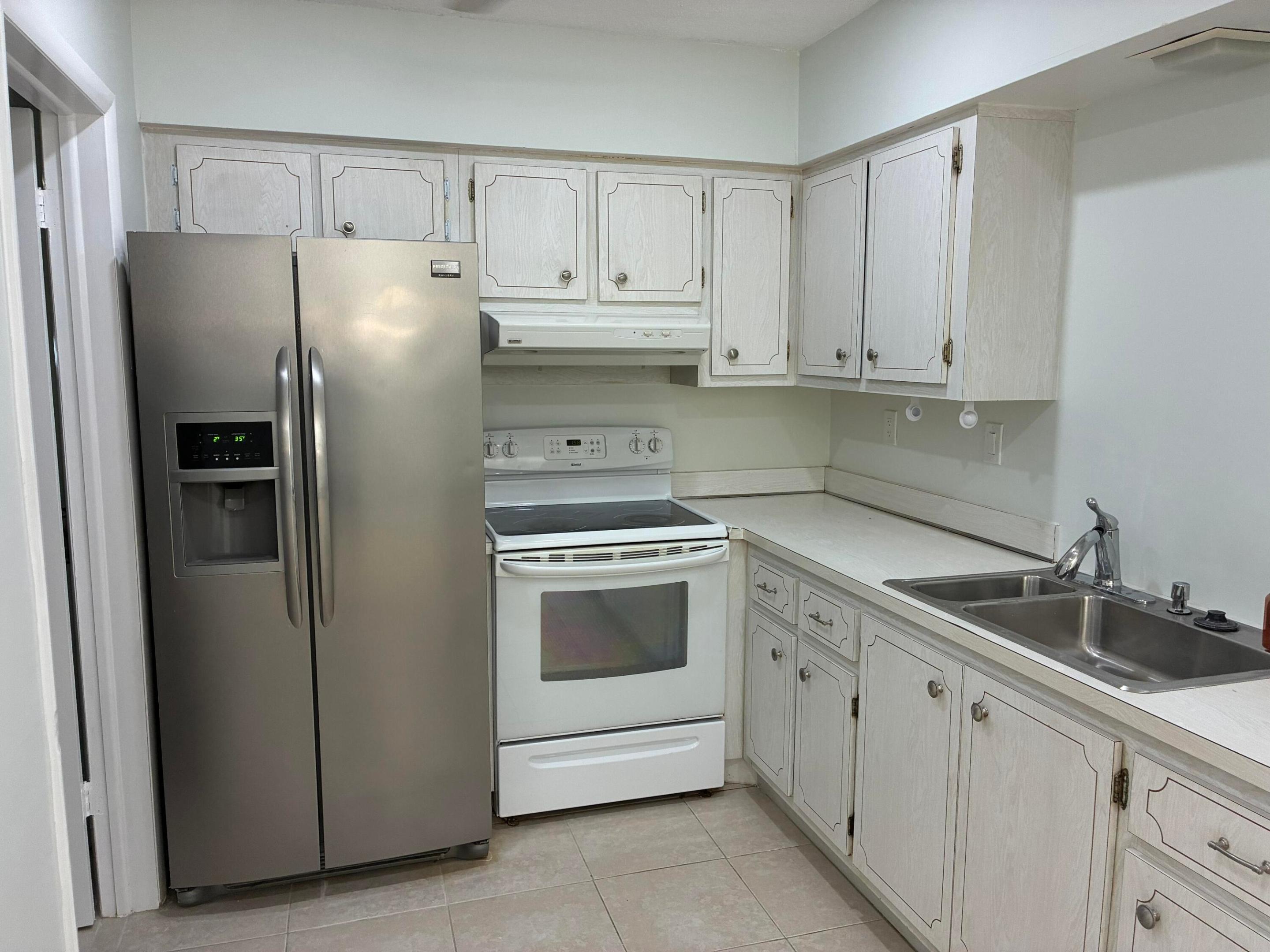 9505 NW 73RD, Tamarac FL 33321