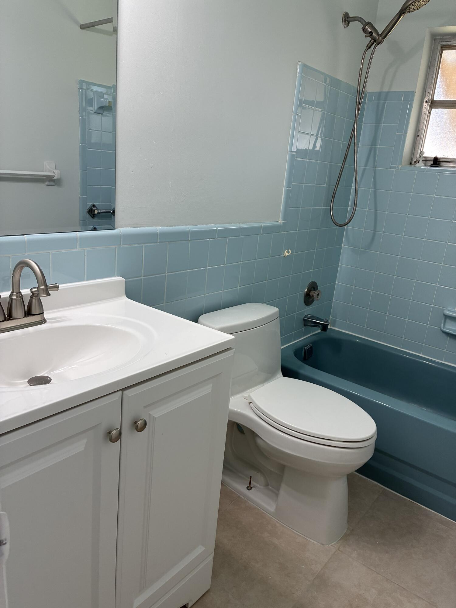 9505 NW 73RD, Tamarac FL 33321