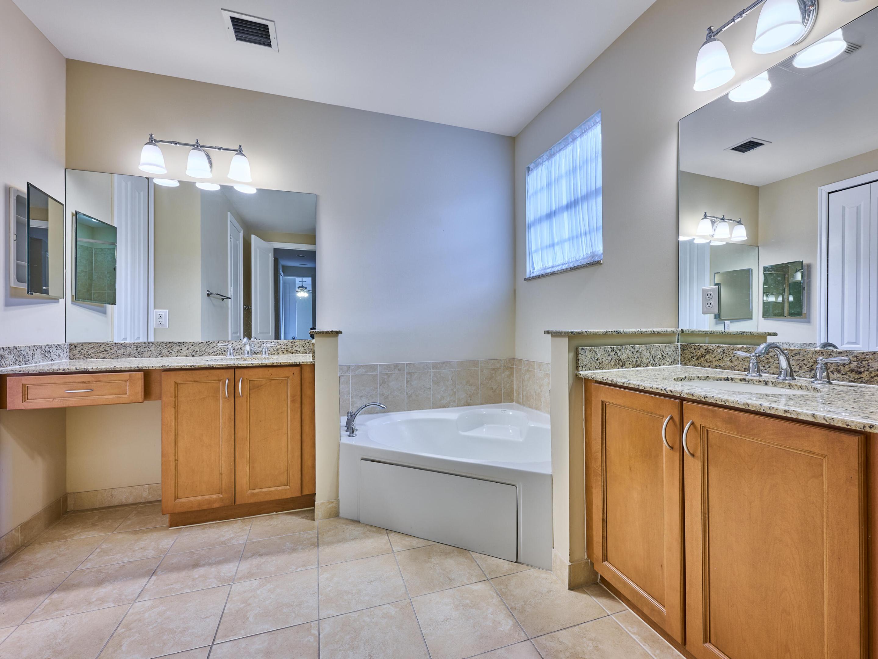7593 NW 113th, Parkland FL 33076