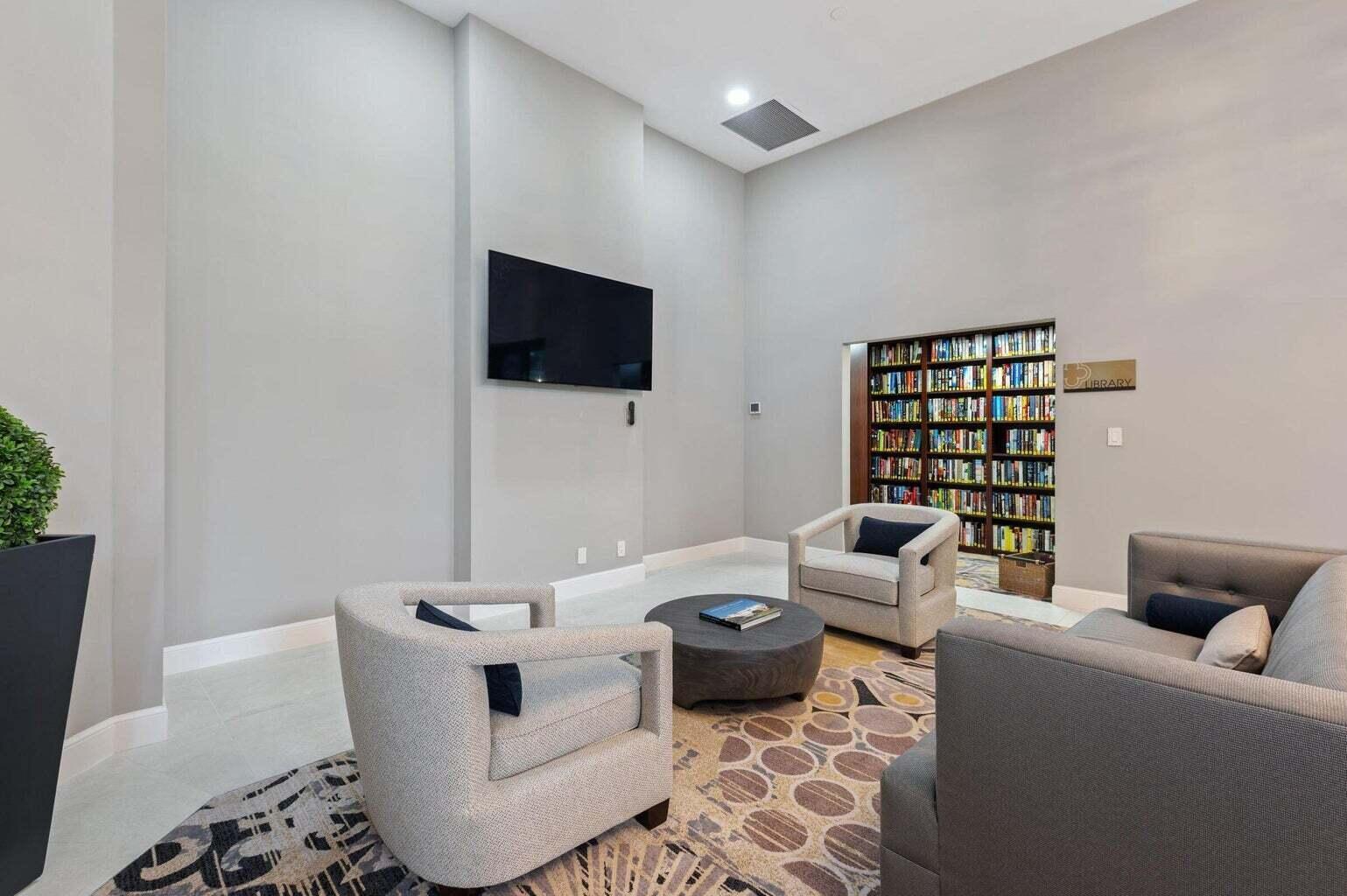 100 SE 5TH #102, Boca Raton FL 33432
