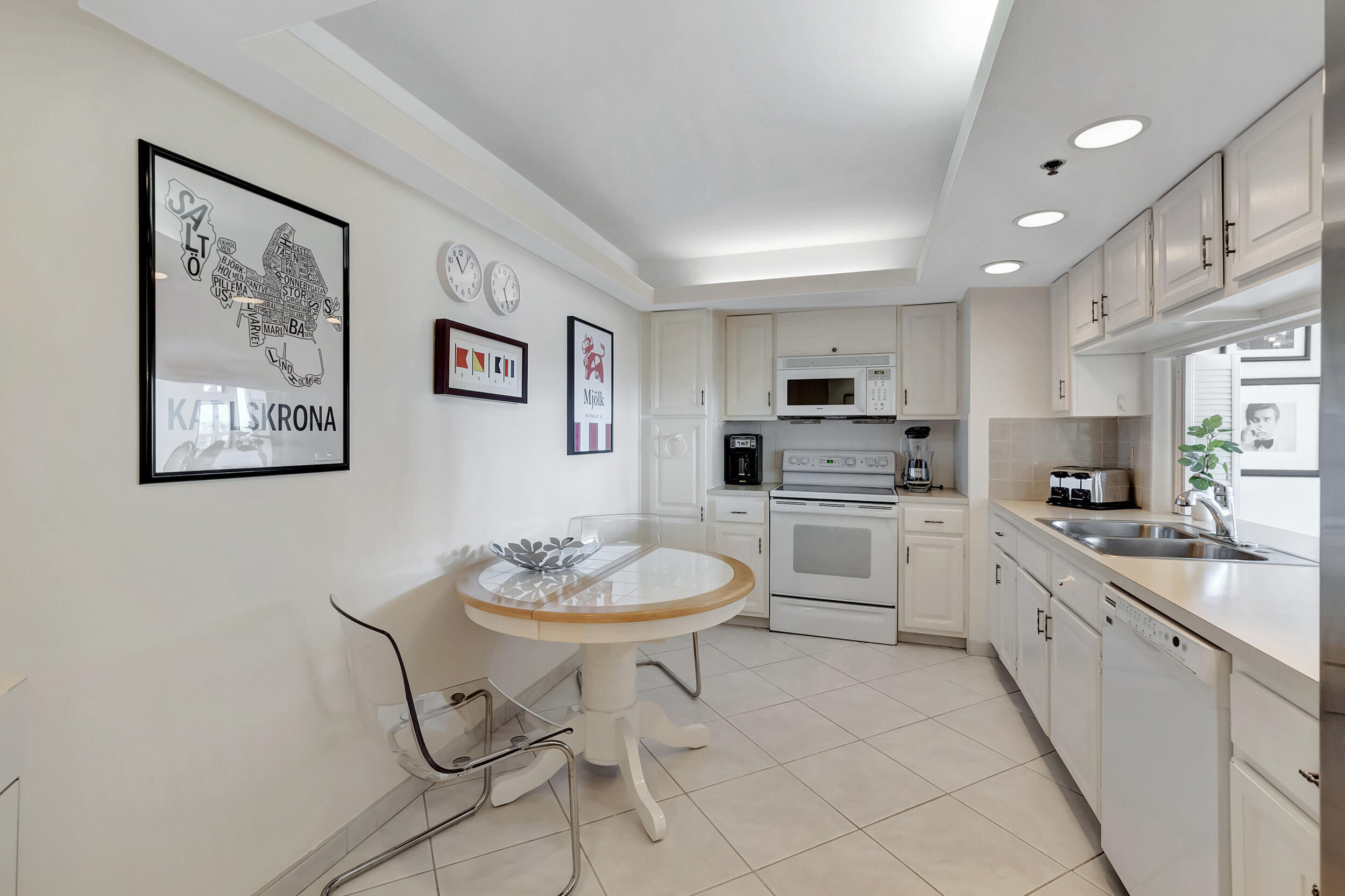 4740 S Ocean #1415, Highland Beach FL 33487